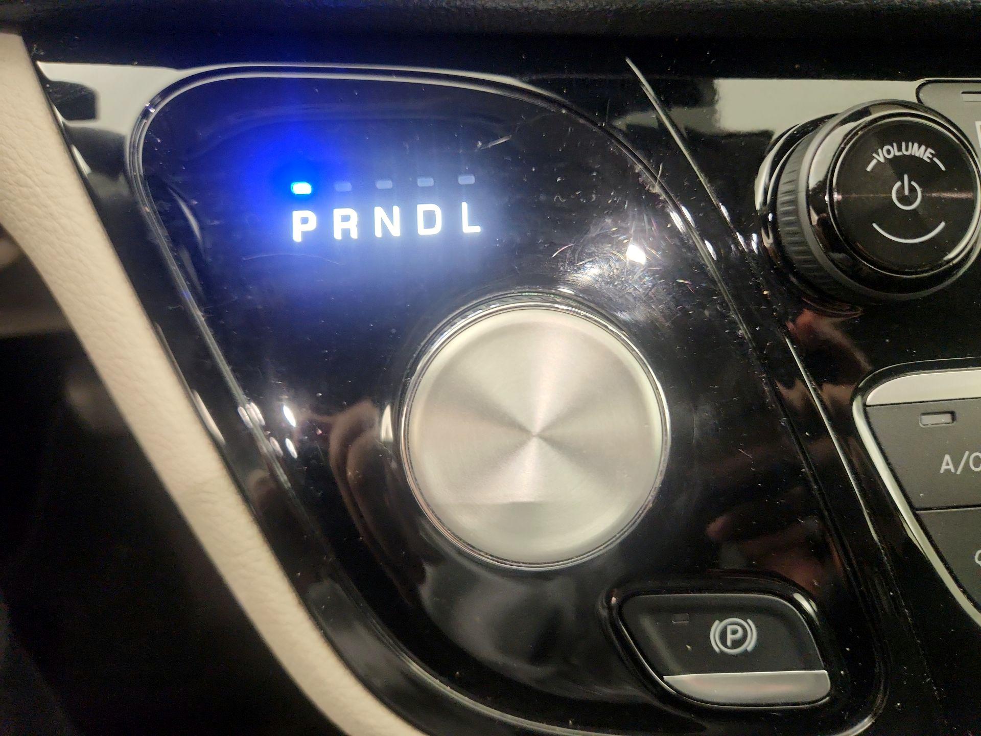 Thumbnail: 2024 Chrysler Pacifica - 15