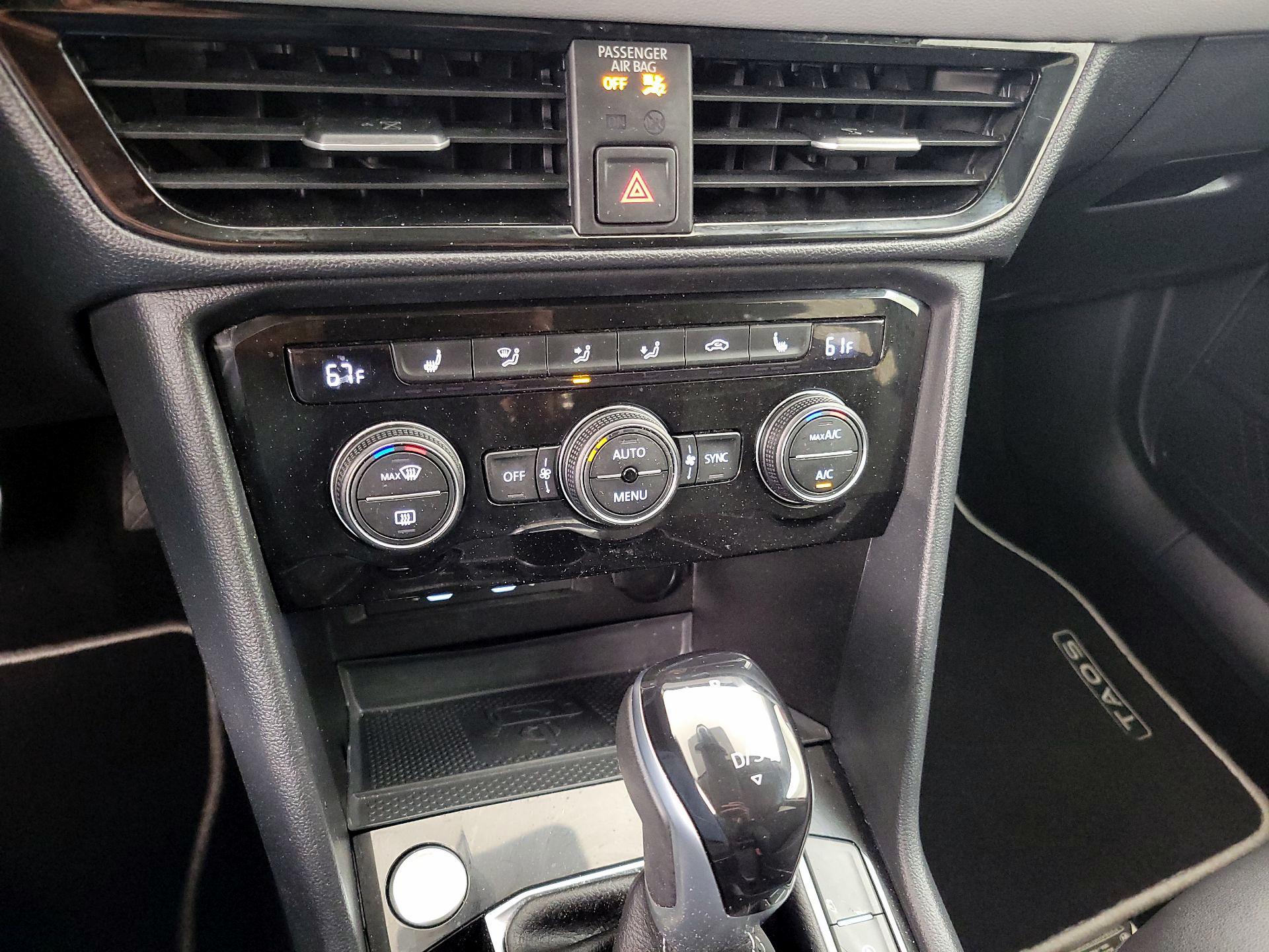 Thumbnail: 2024 Volkswagen Taos - 16