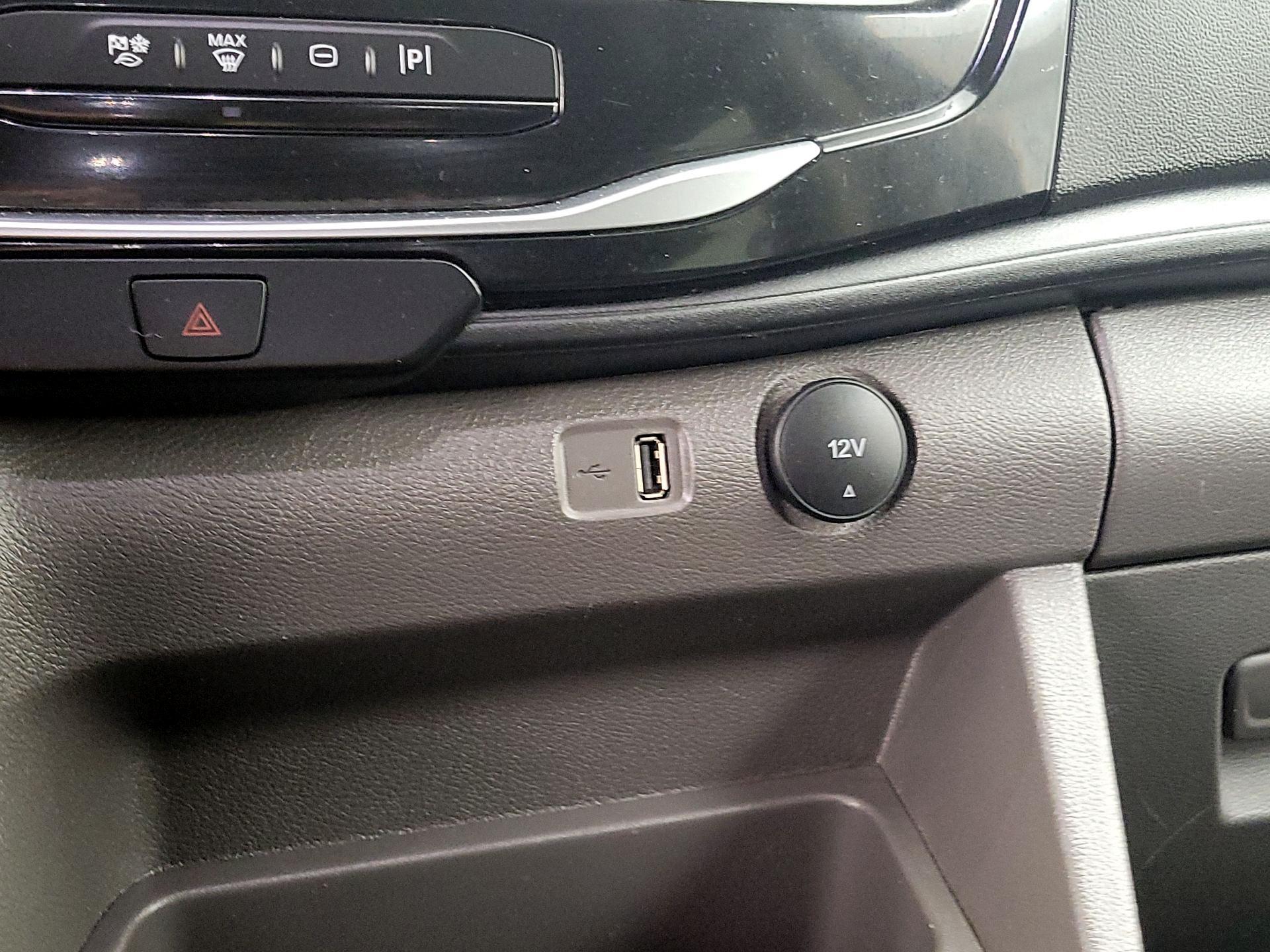 Thumbnail: 2023 Ford Transit Series - 19