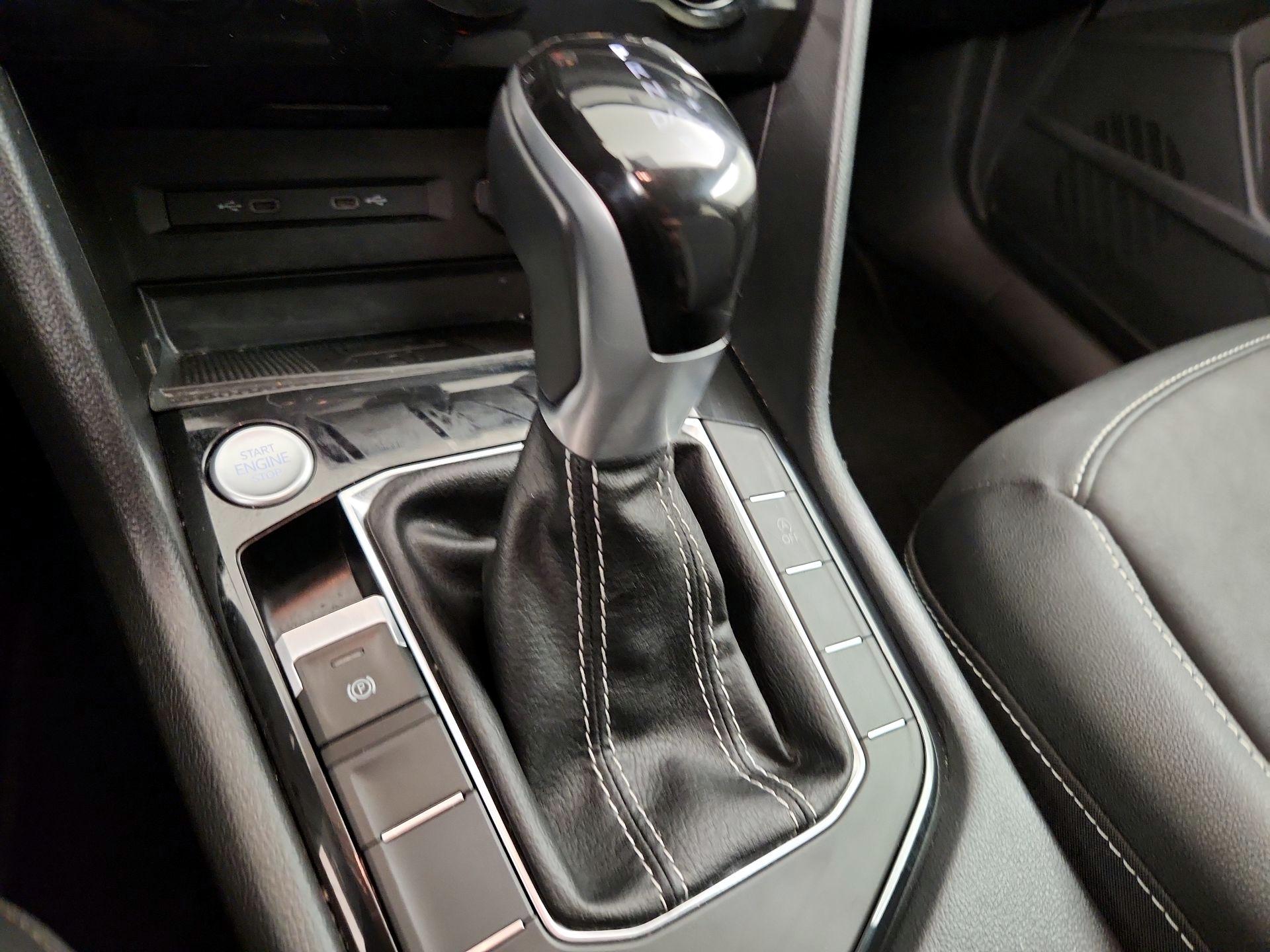 Thumbnail: 2024 Volkswagen Taos - 17