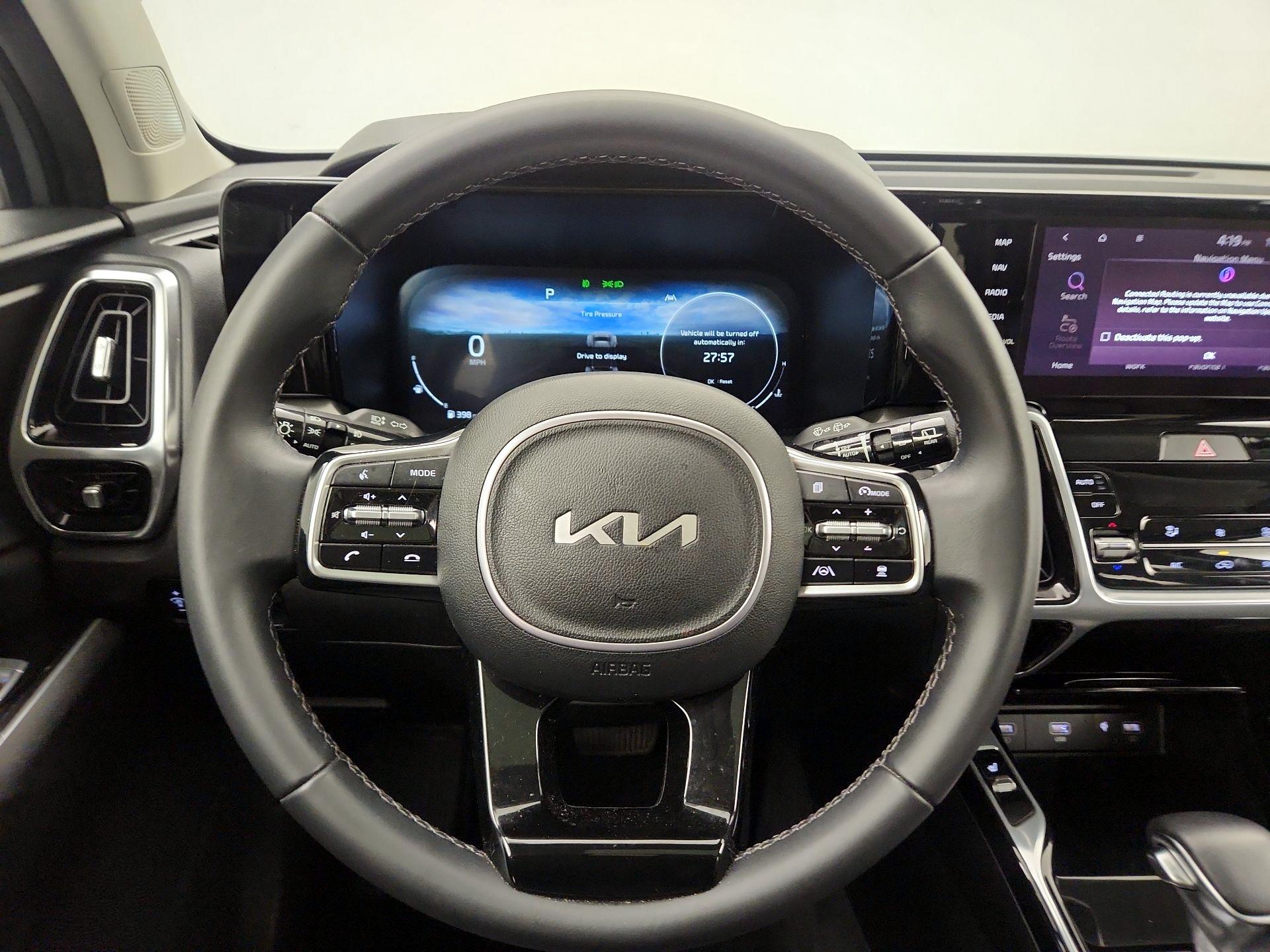 Thumbnail: 2023 Kia Sorento - 10