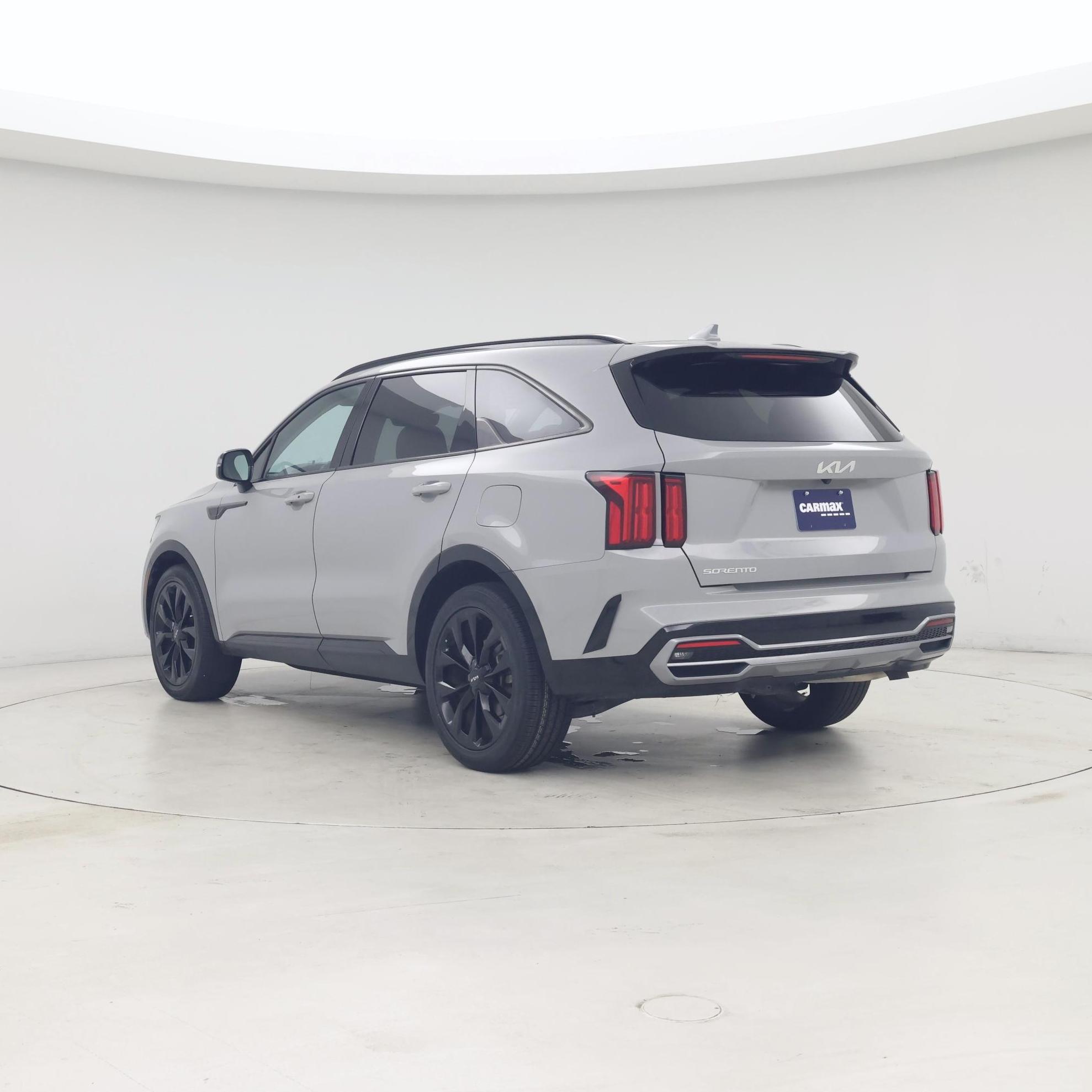 Thumbnail: 2023 Kia Sorento - 2