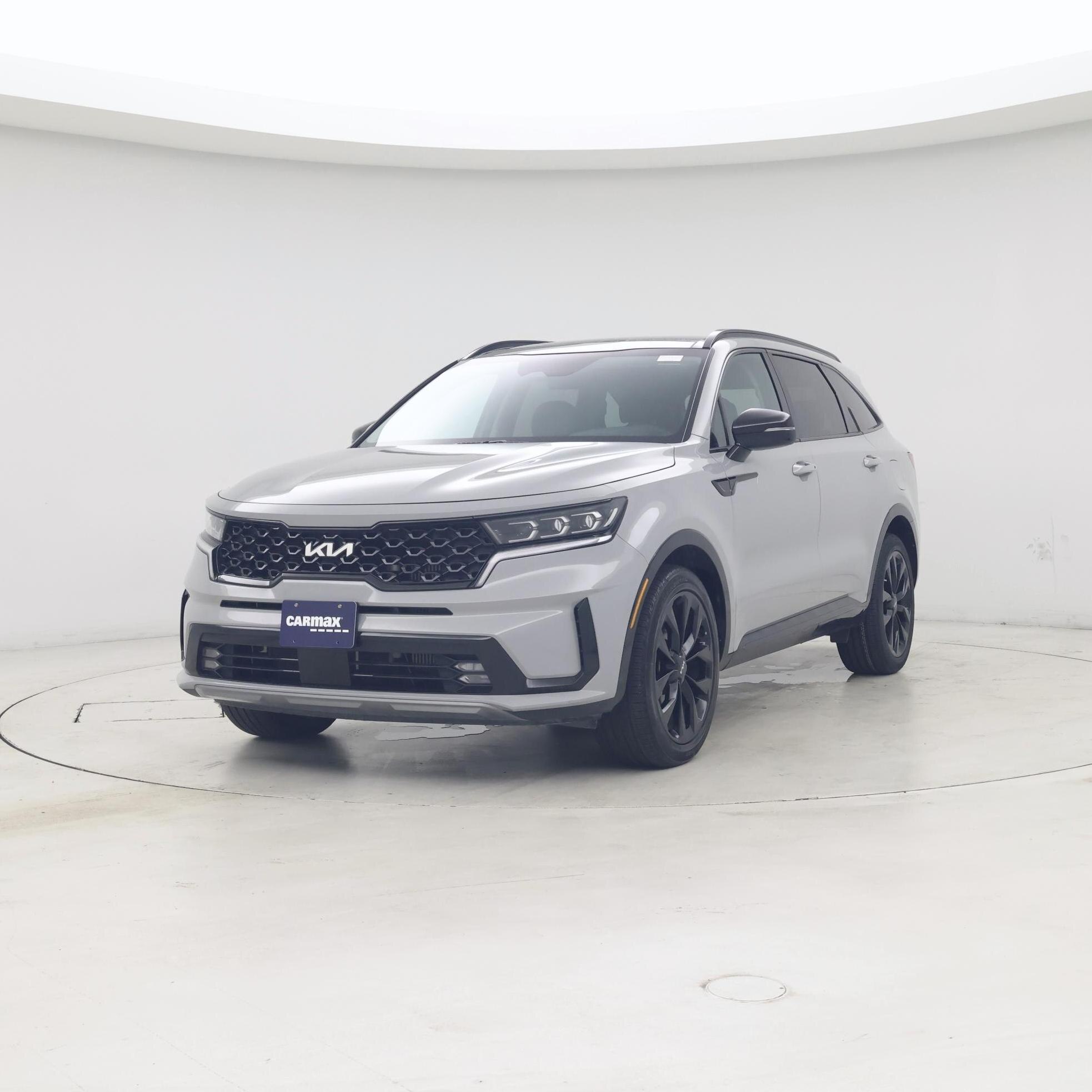 Thumbnail: 2023 Kia Sorento - 4