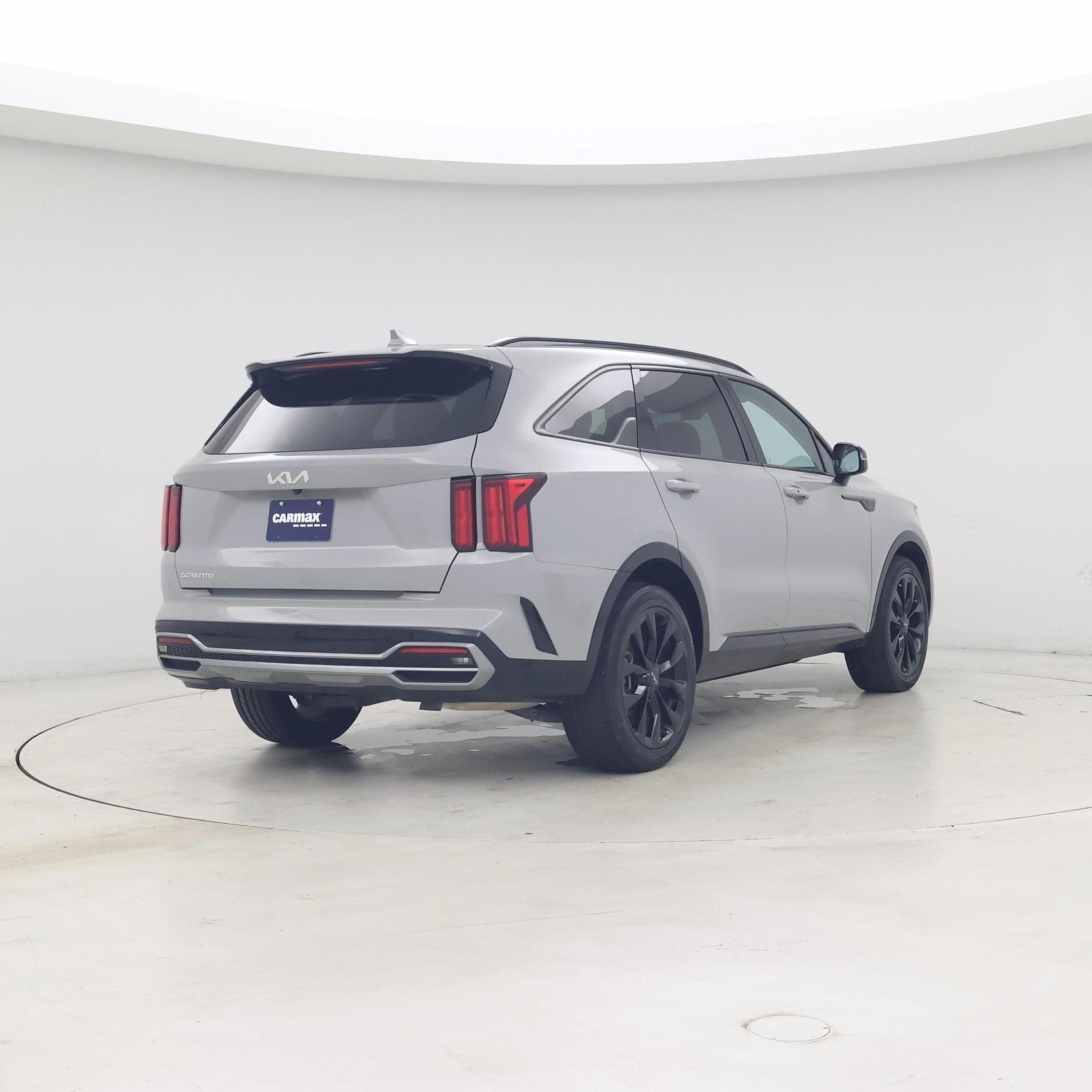 Thumbnail: 2023 Kia Sorento - 8