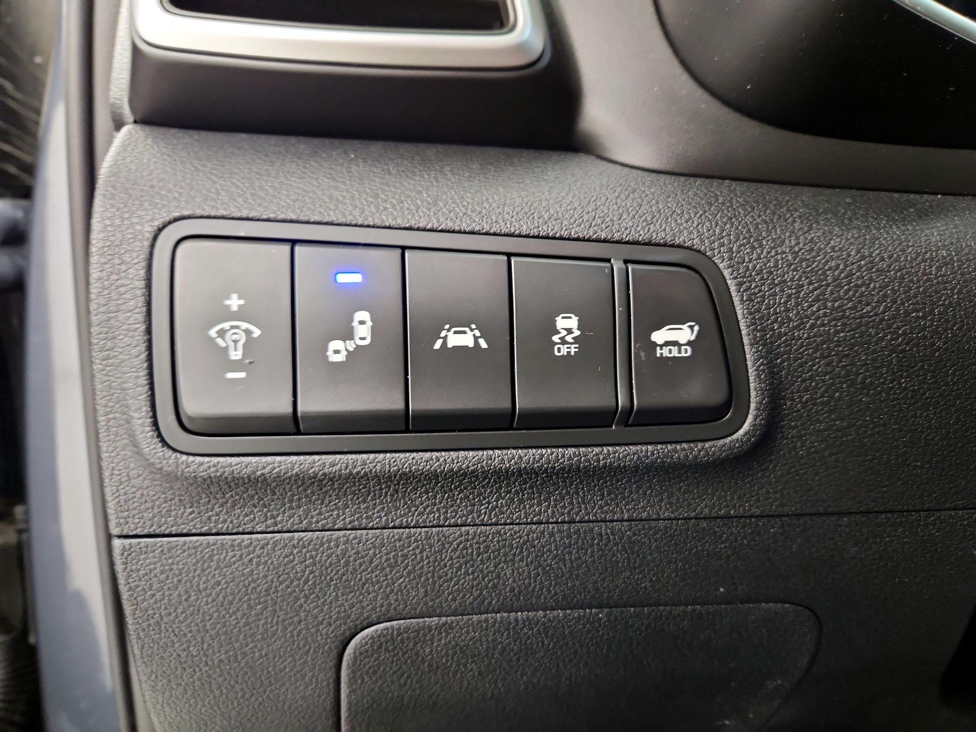 Thumbnail: 2021 Hyundai Tucson - 13