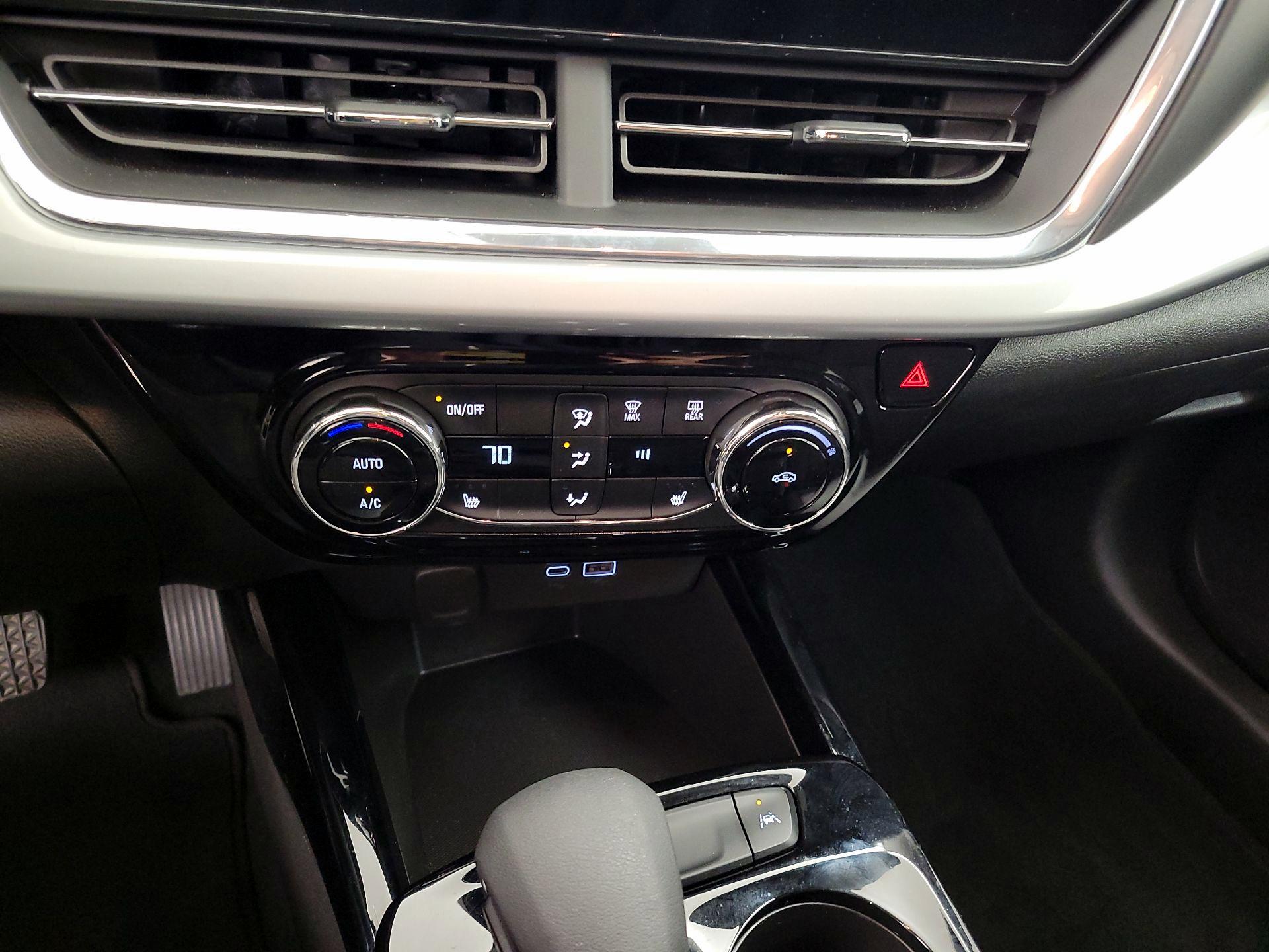 Thumbnail: 2025 Chevrolet Trax - 16