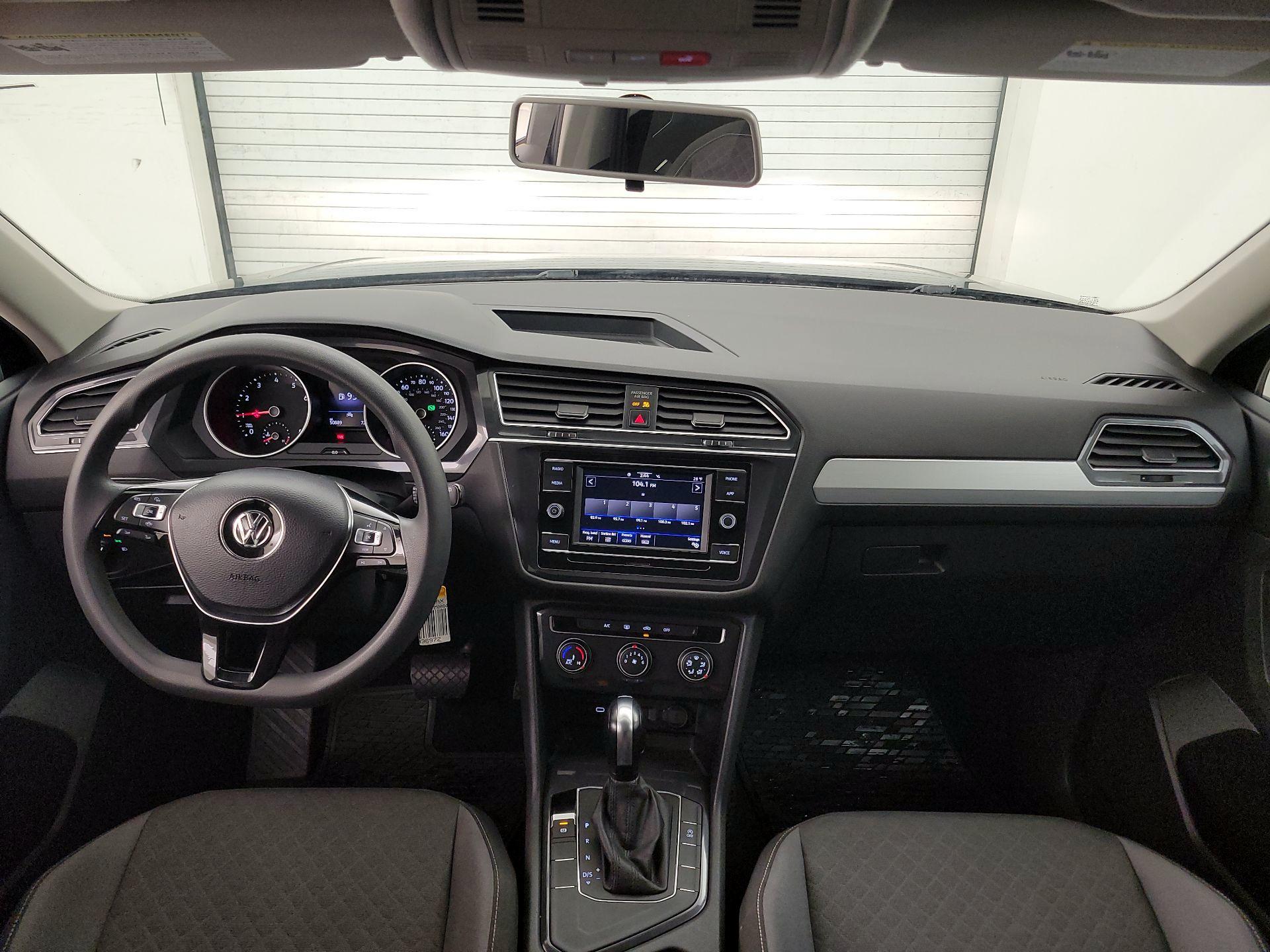 Thumbnail: 2021 Volkswagen Tiguan - 9