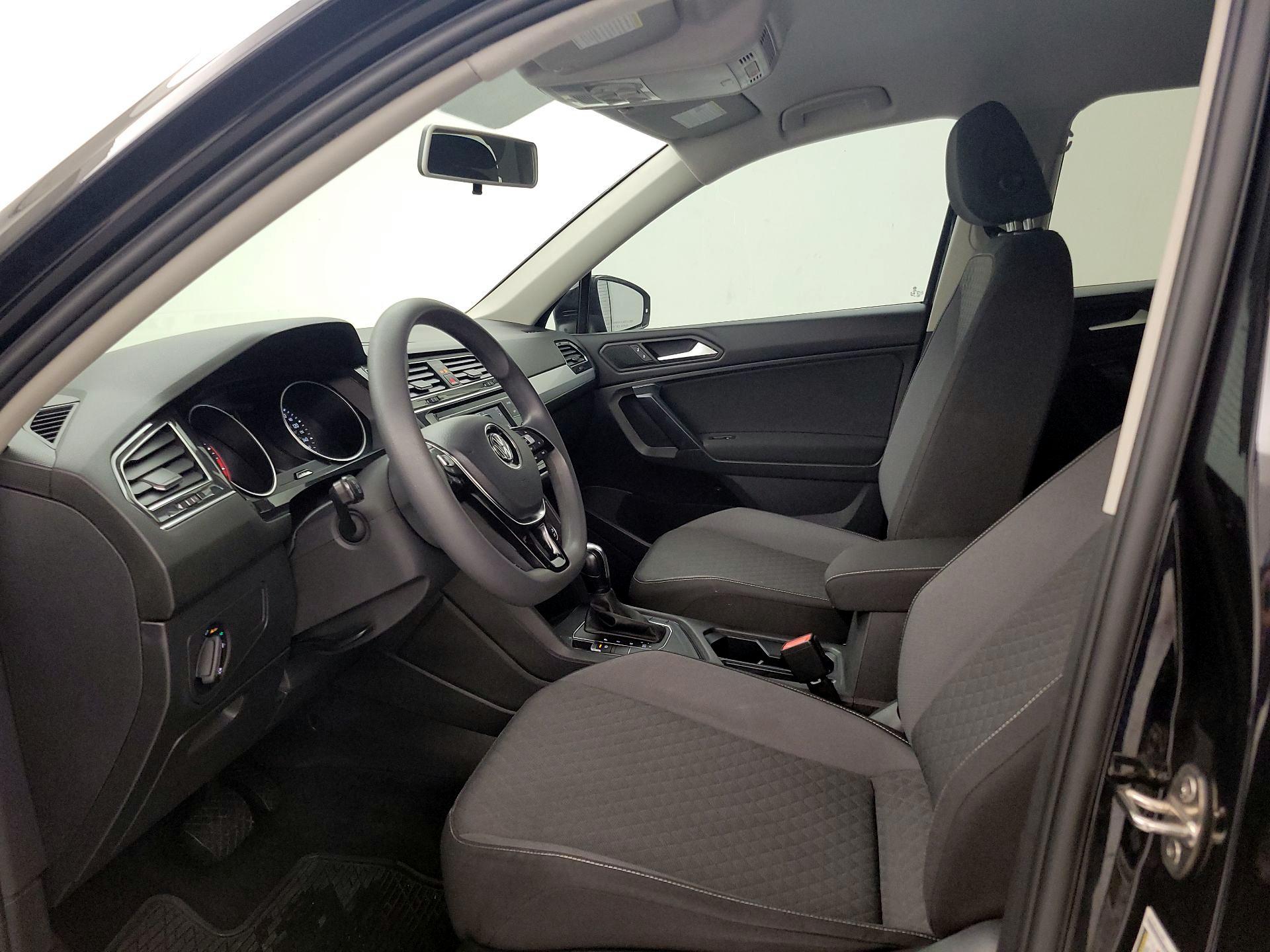 Thumbnail: 2021 Volkswagen Tiguan - 11