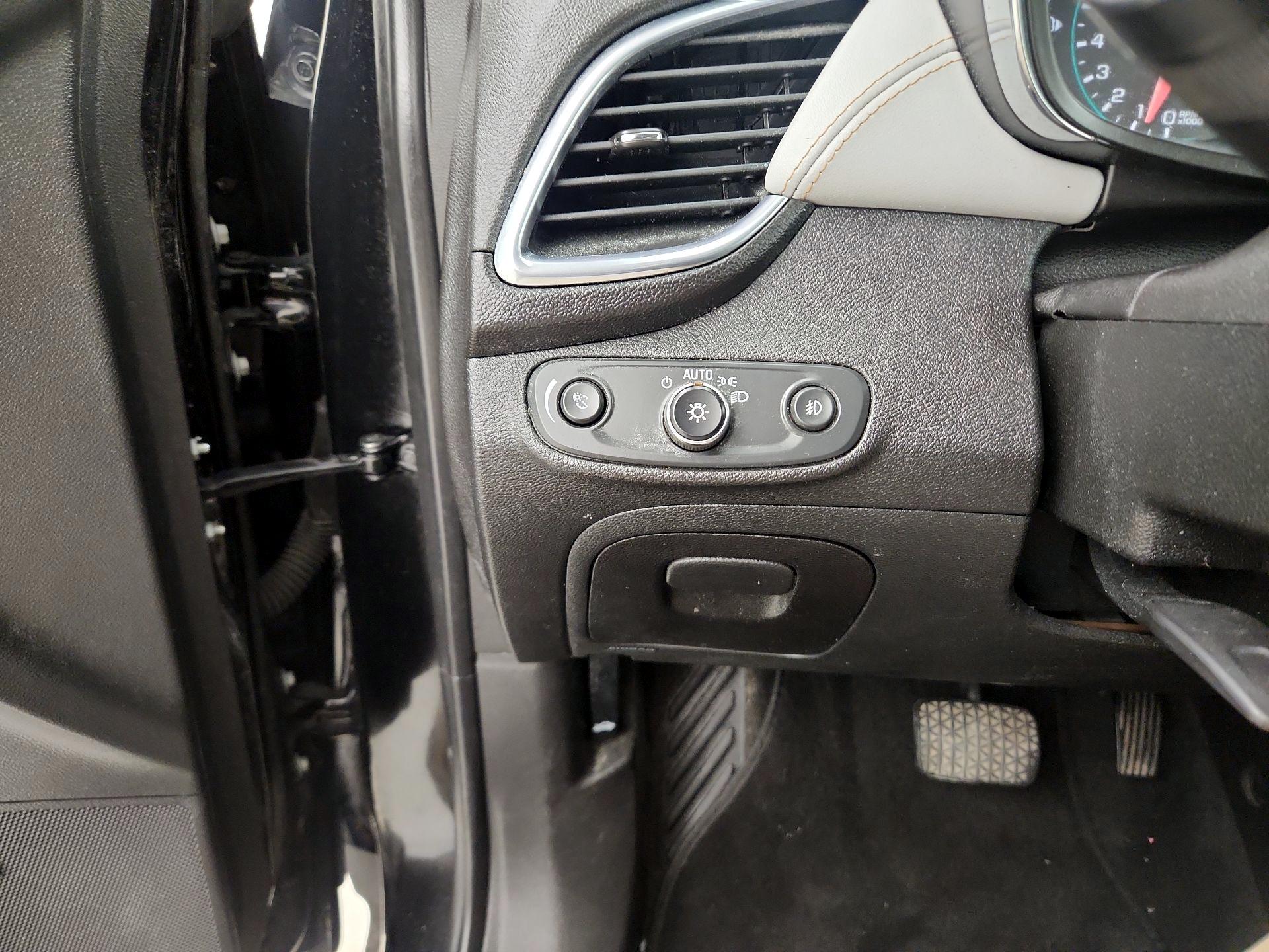 Thumbnail: 2020 Chevrolet Trax - 13