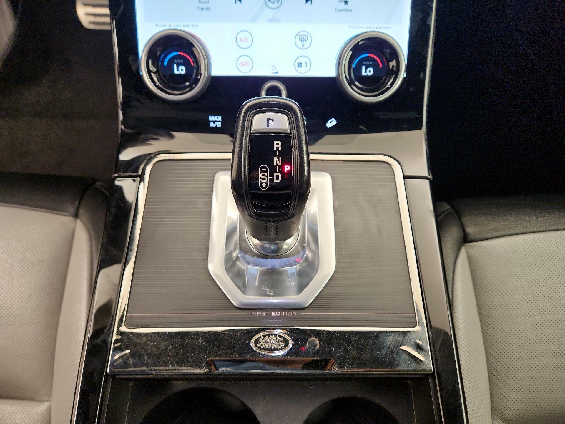 Thumbnail: 2020 Land Rover Range Rover Evoque - 18