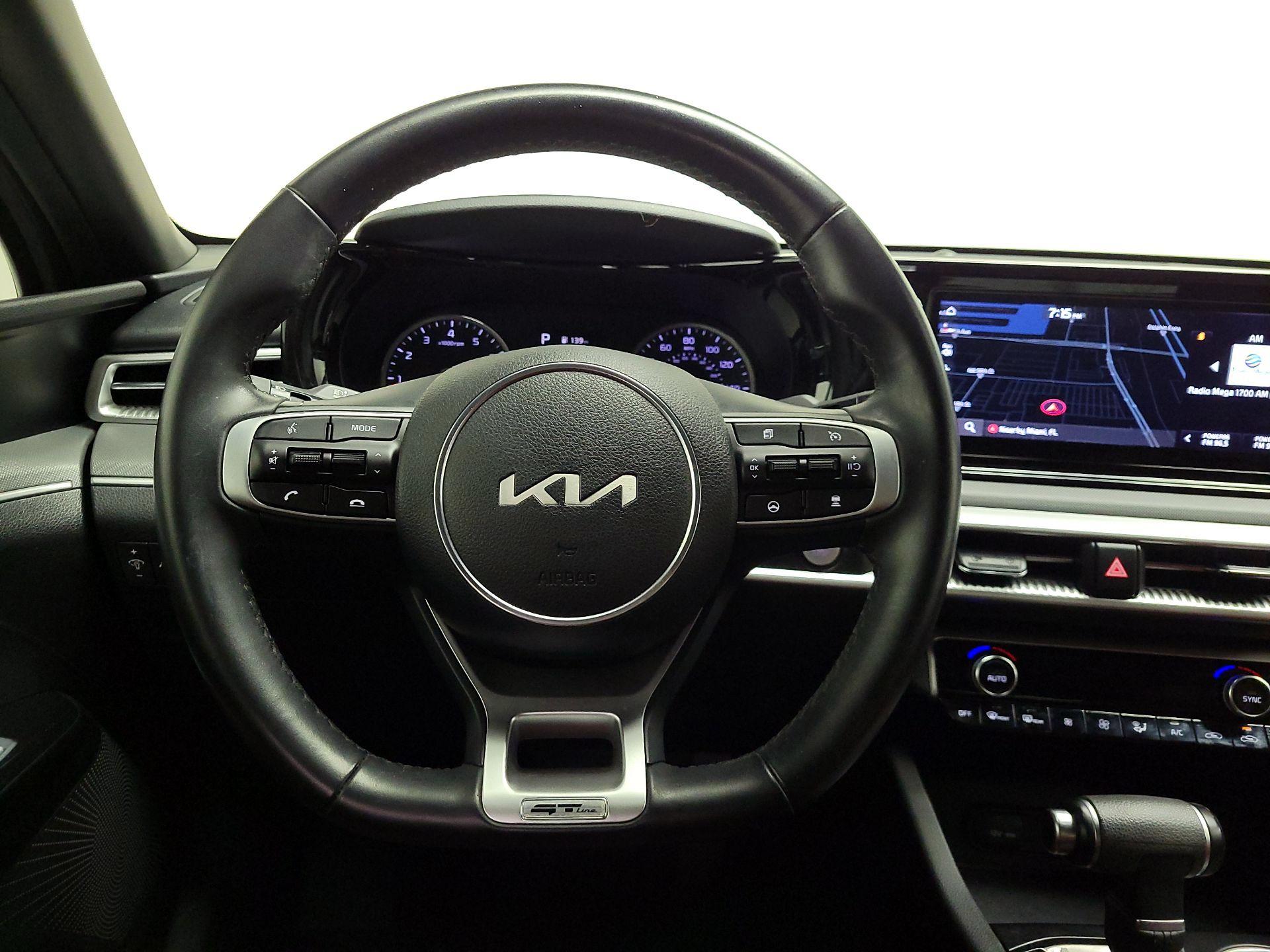 Thumbnail: 2023 Kia K5 - 10