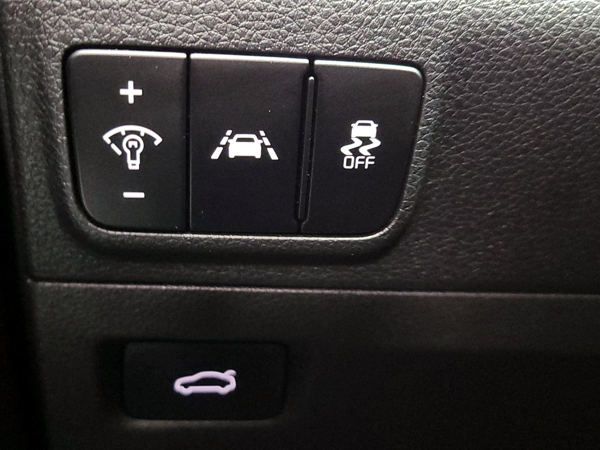 Thumbnail: 2023 Kia K5 - 13