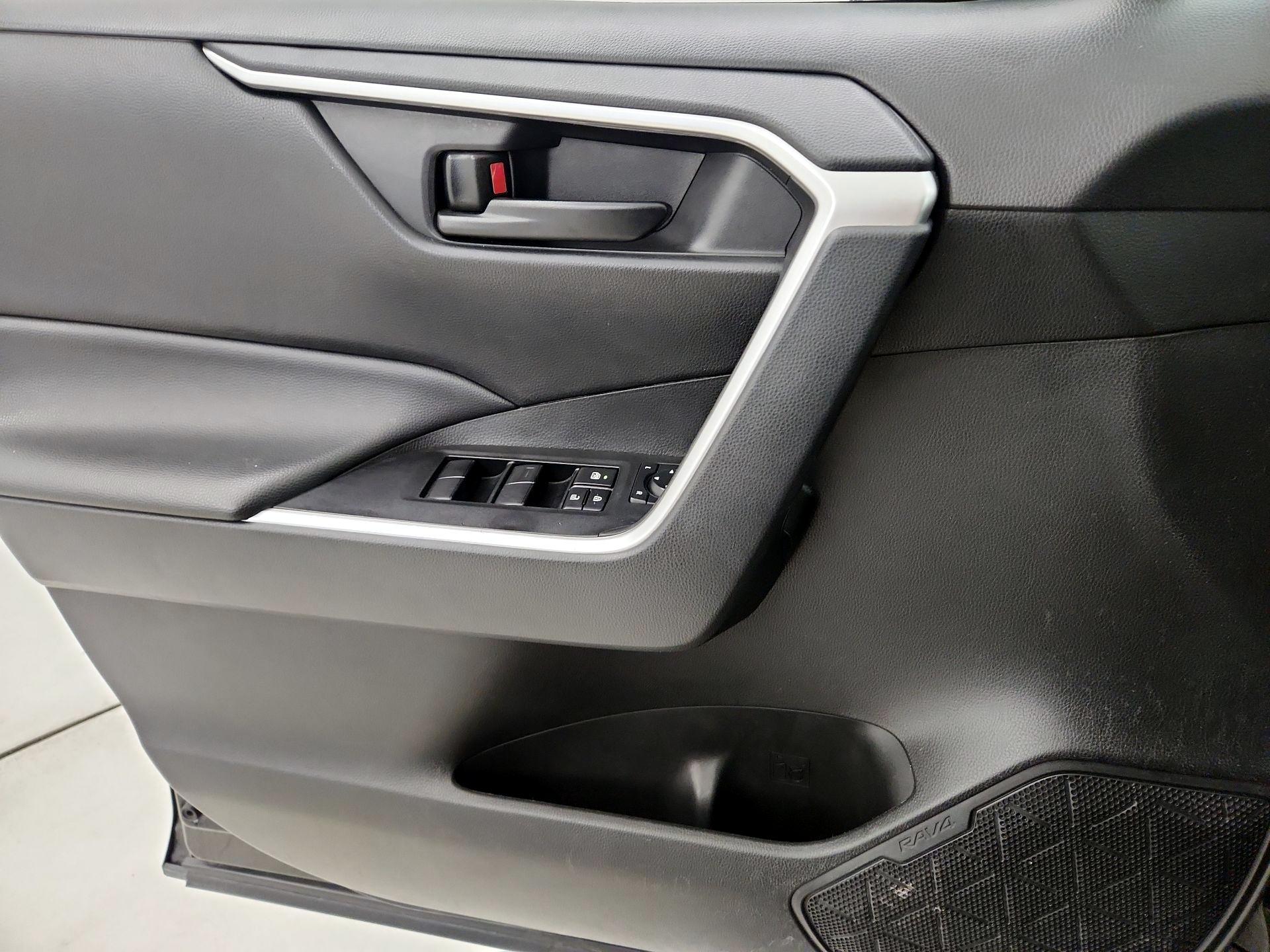 Thumbnail: 2024 Toyota RAV4 - 12