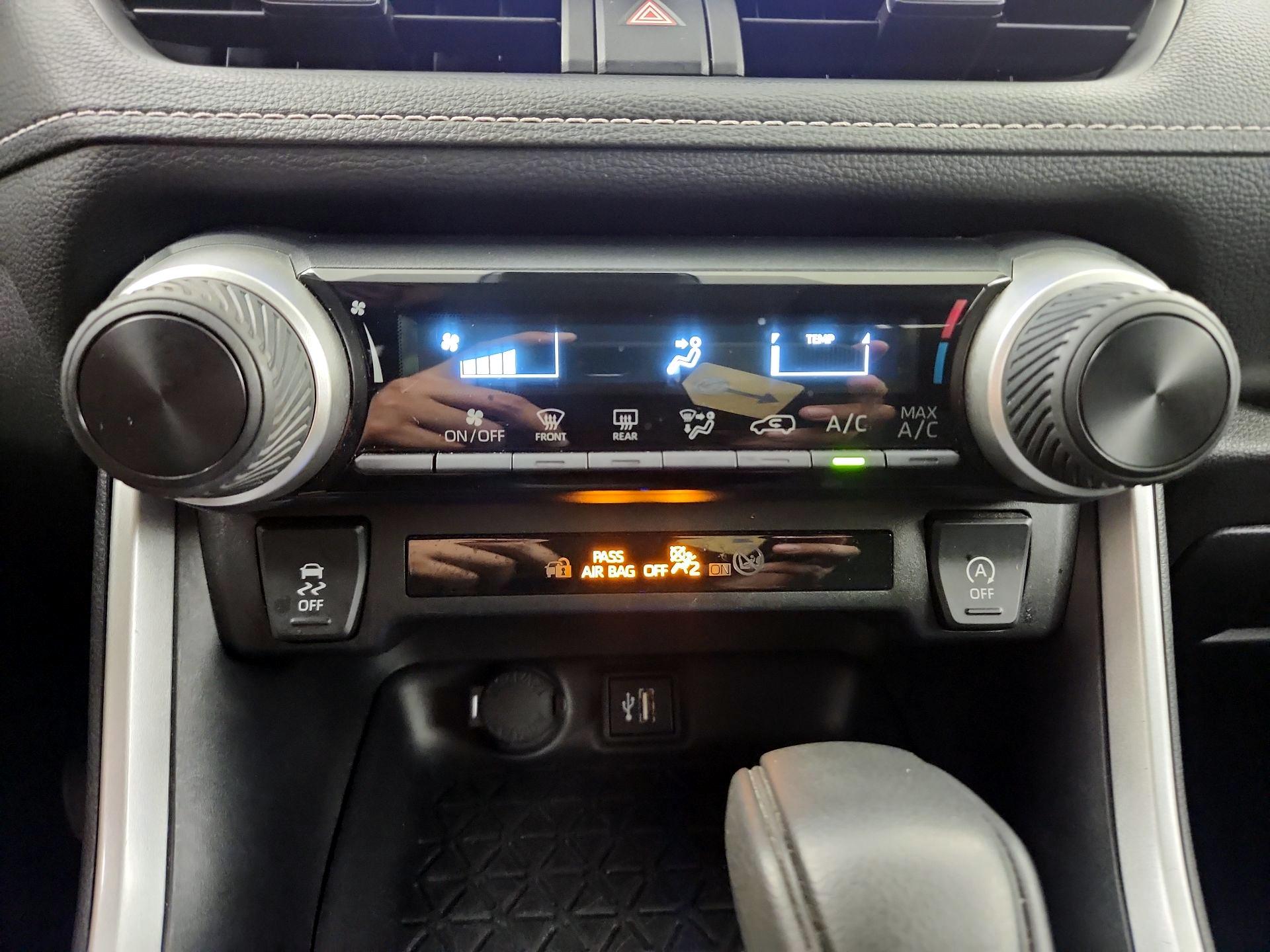 Thumbnail: 2024 Toyota RAV4 - 14