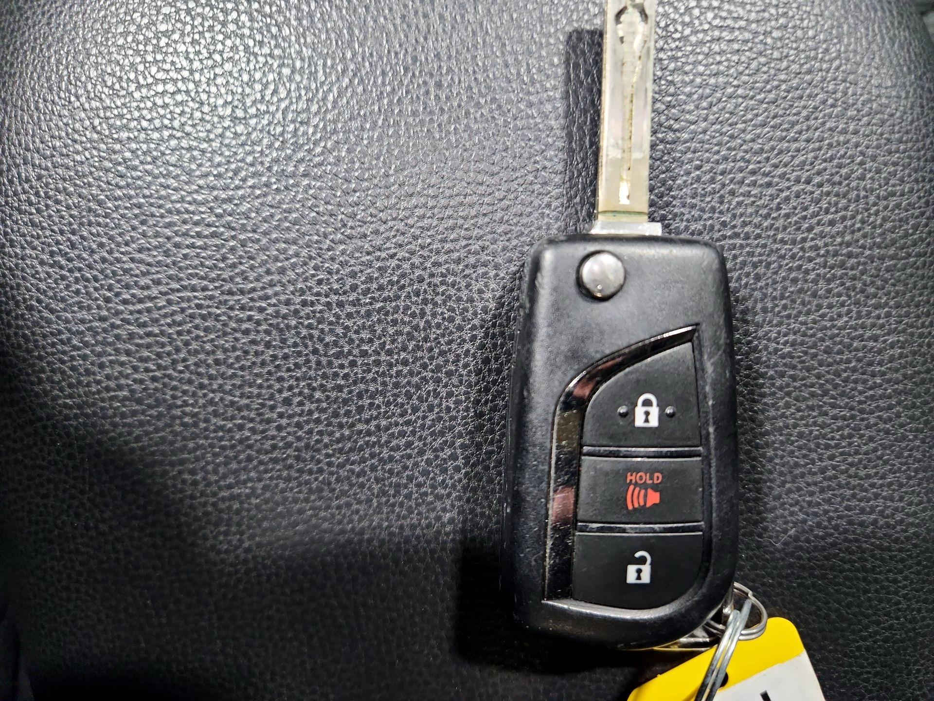 Thumbnail: 2024 Toyota RAV4 - 18