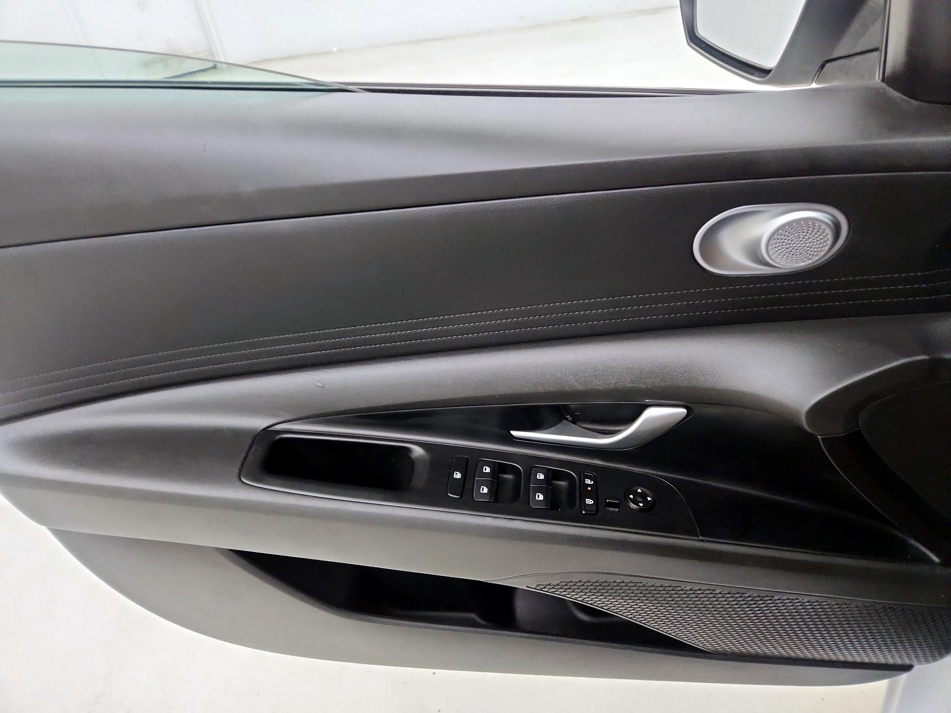 Thumbnail: 2024 Hyundai Elantra - 12