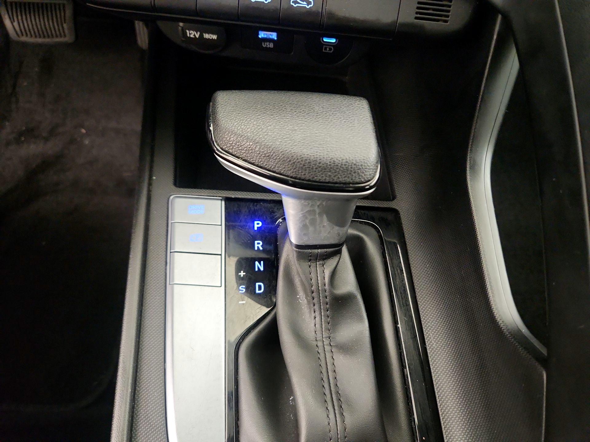 Thumbnail: 2024 Hyundai Elantra - 18