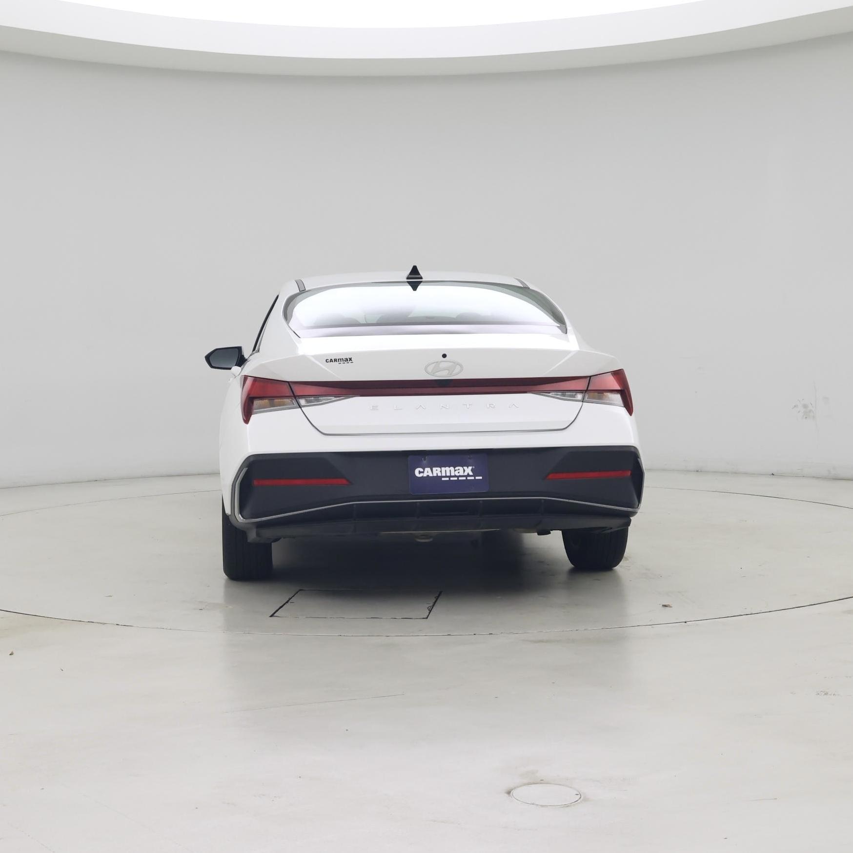 Thumbnail: 2024 Hyundai Elantra - 6