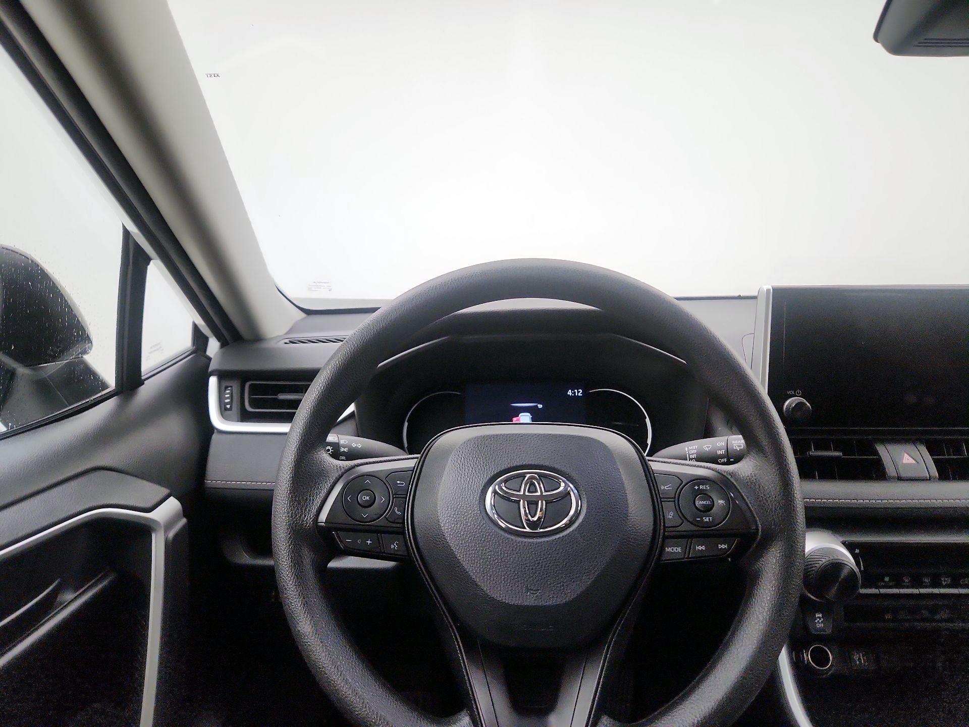 Thumbnail: 2024 Toyota RAV4 - 10