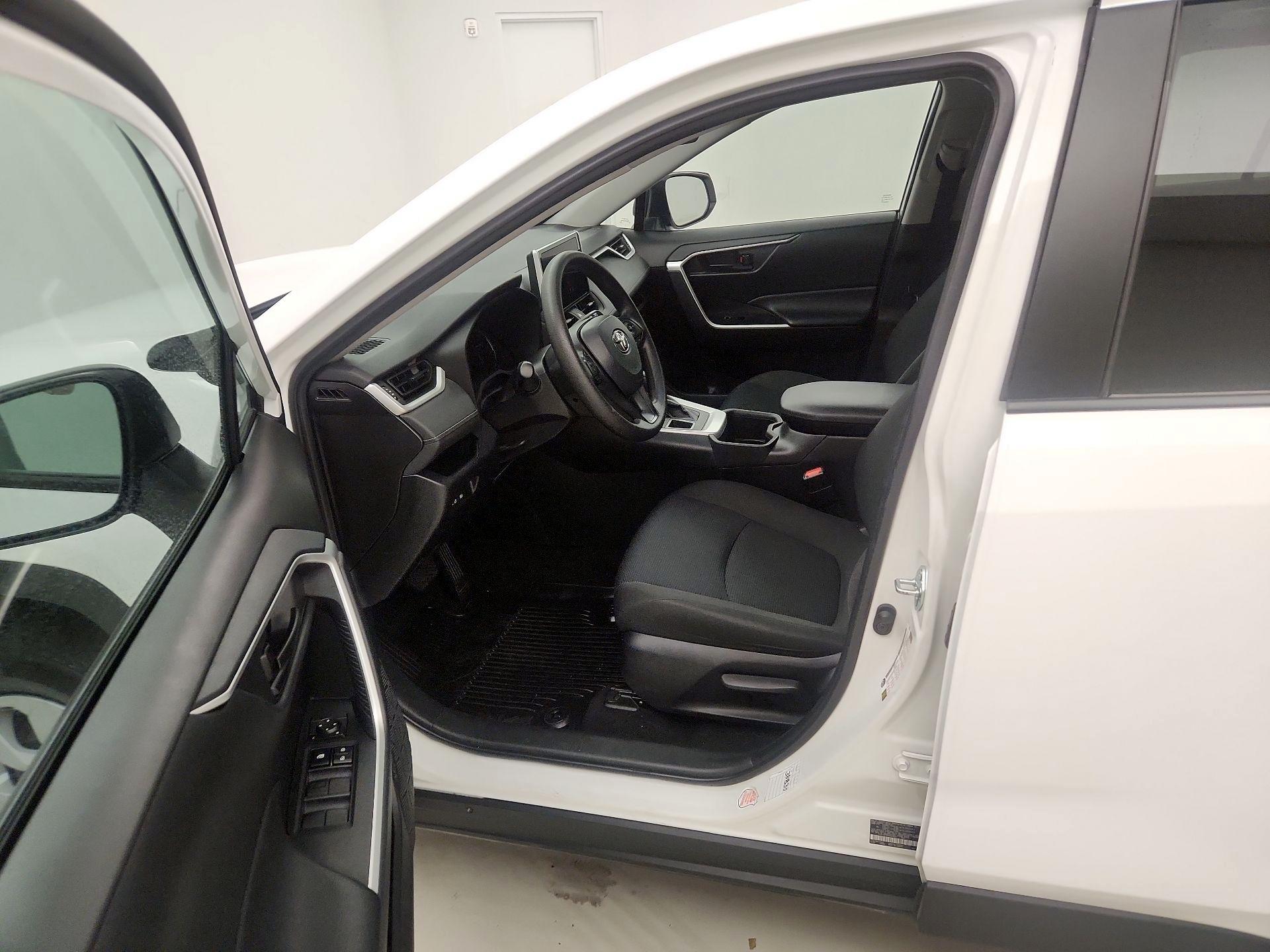 Thumbnail: 2024 Toyota RAV4 - 11