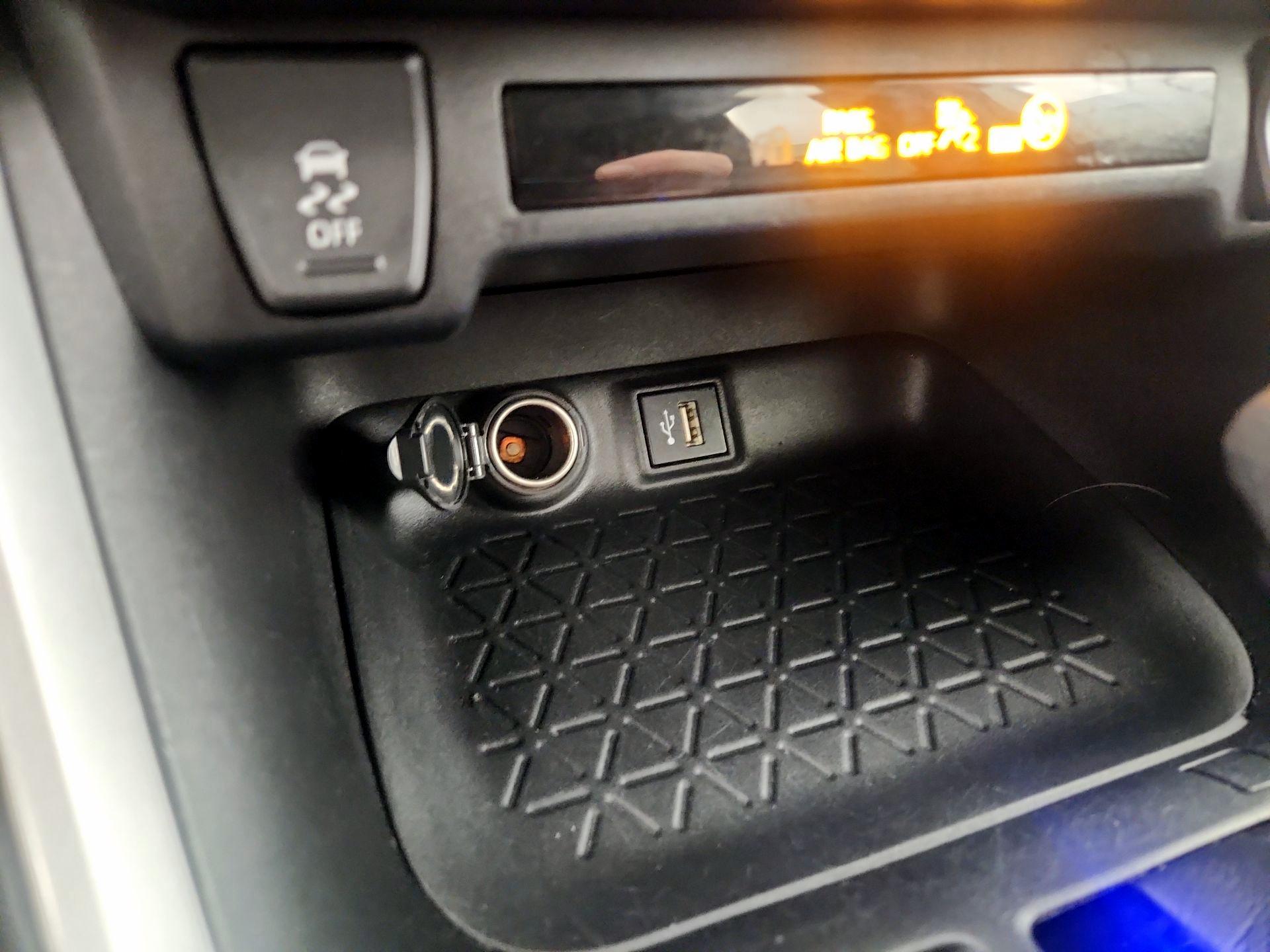 Thumbnail: 2024 Toyota RAV4 - 18