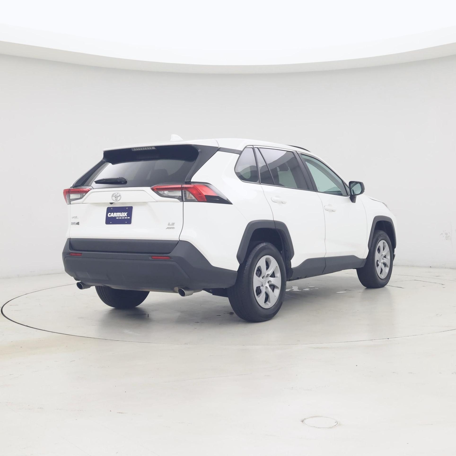 Thumbnail: 2024 Toyota RAV4 - 8