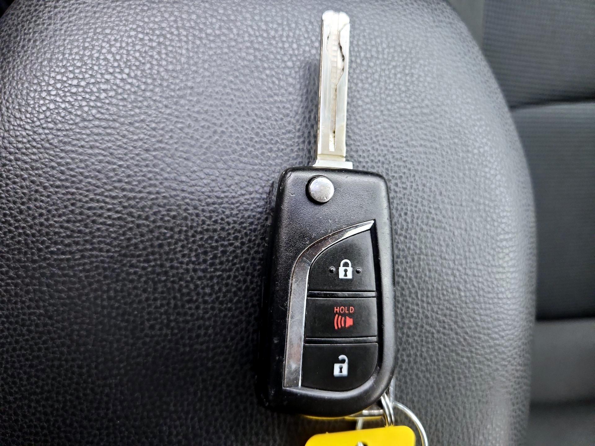 Thumbnail: 2023 Toyota RAV4 - 18