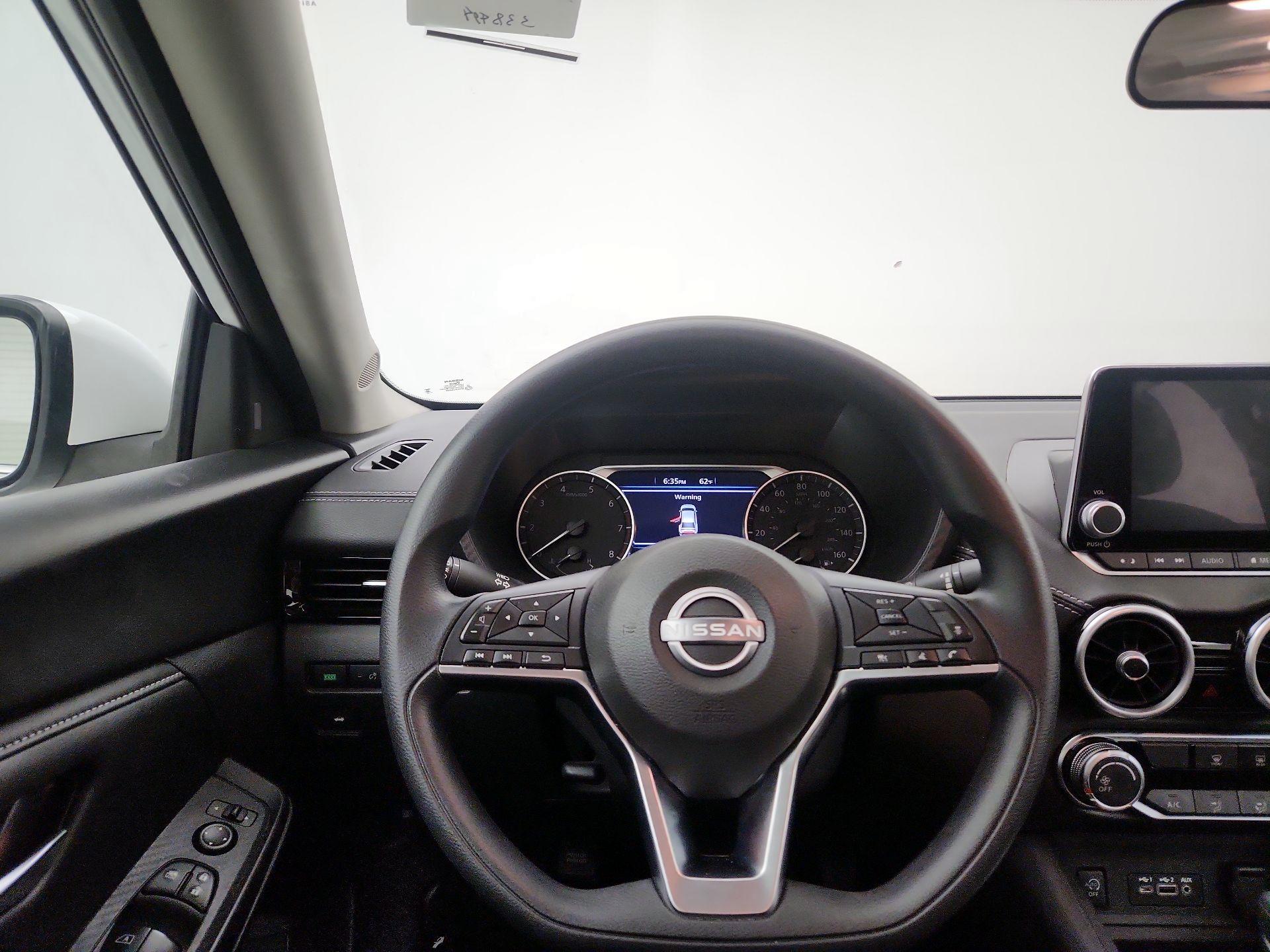 Thumbnail: 2024 Nissan Sentra - 10