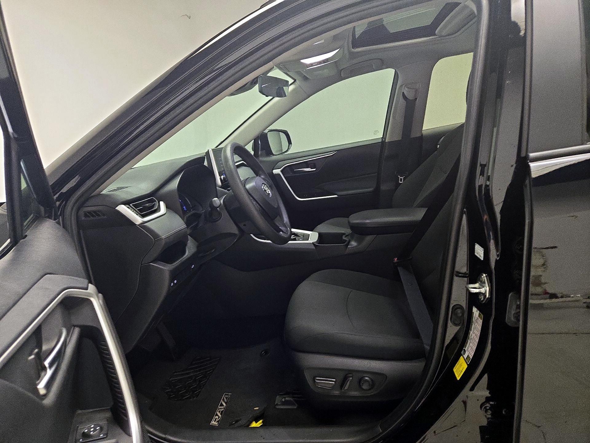 Thumbnail: 2024 Toyota RAV4 - 11