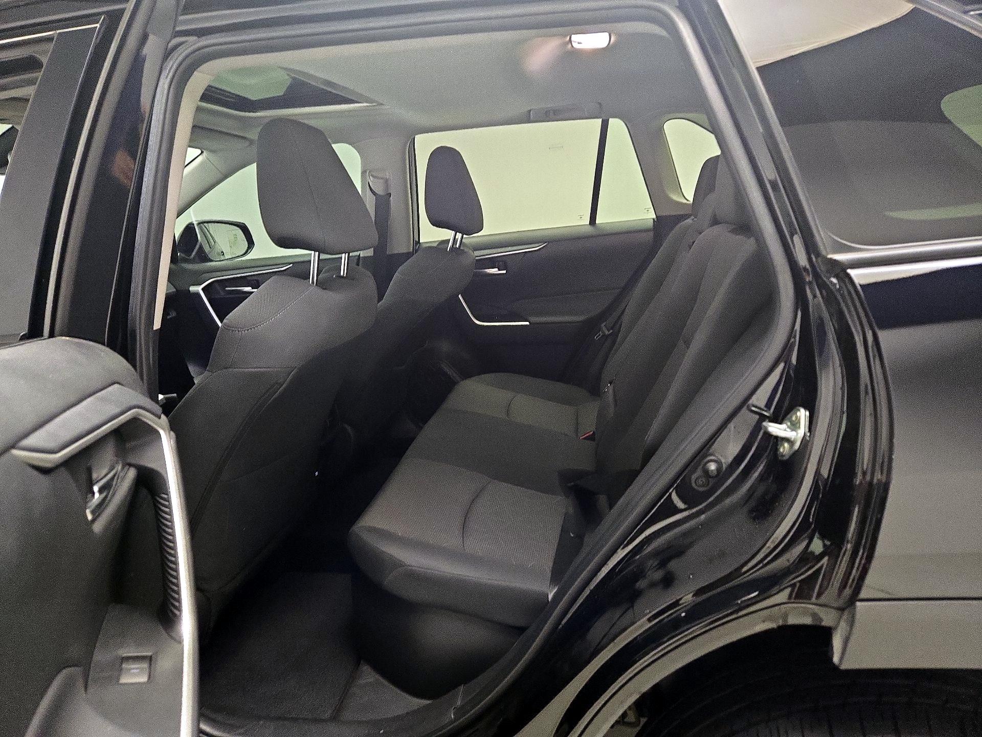 Thumbnail: 2024 Toyota RAV4 - 20