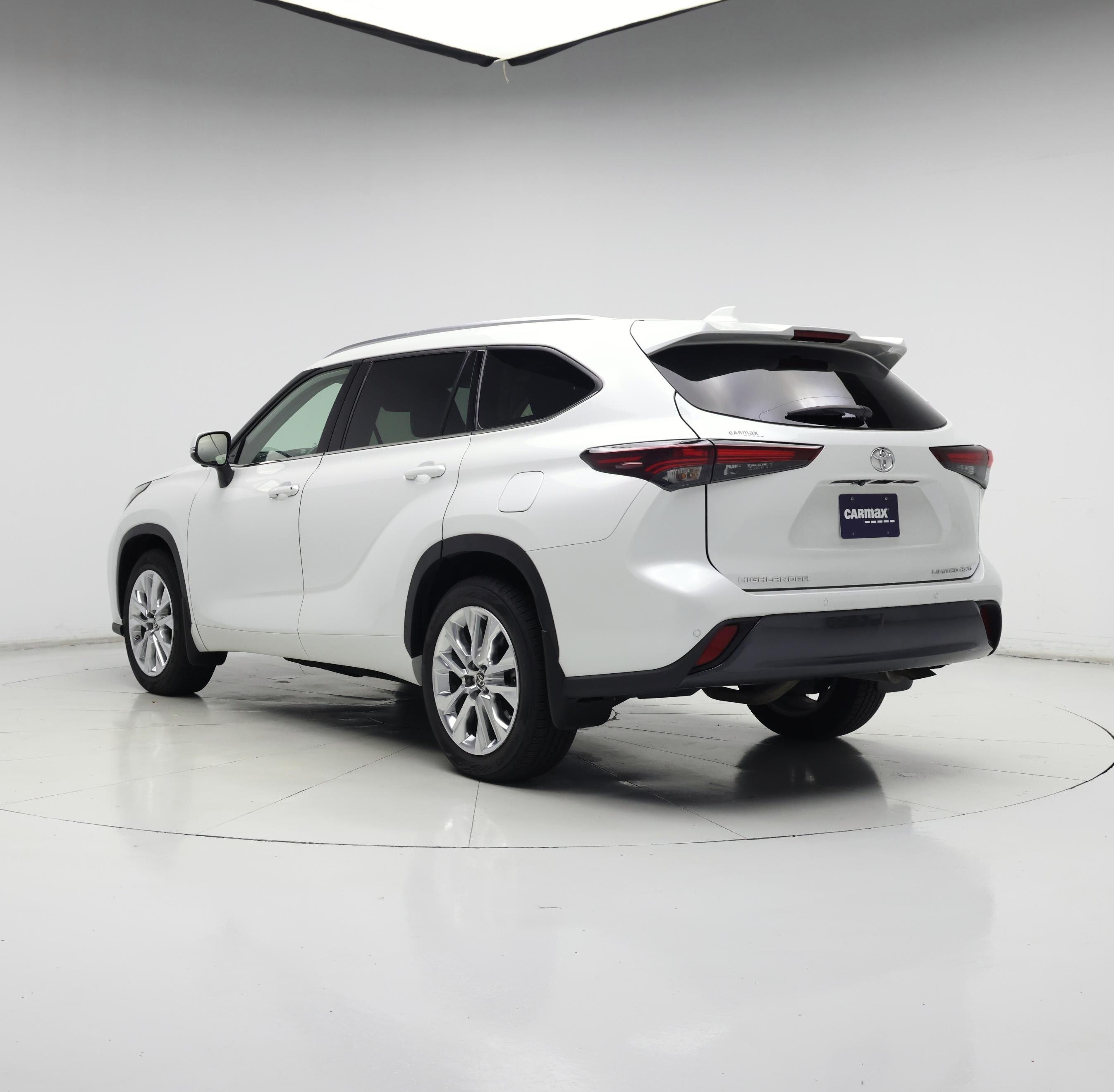 Thumbnail: 2024 Toyota Highlander - 2