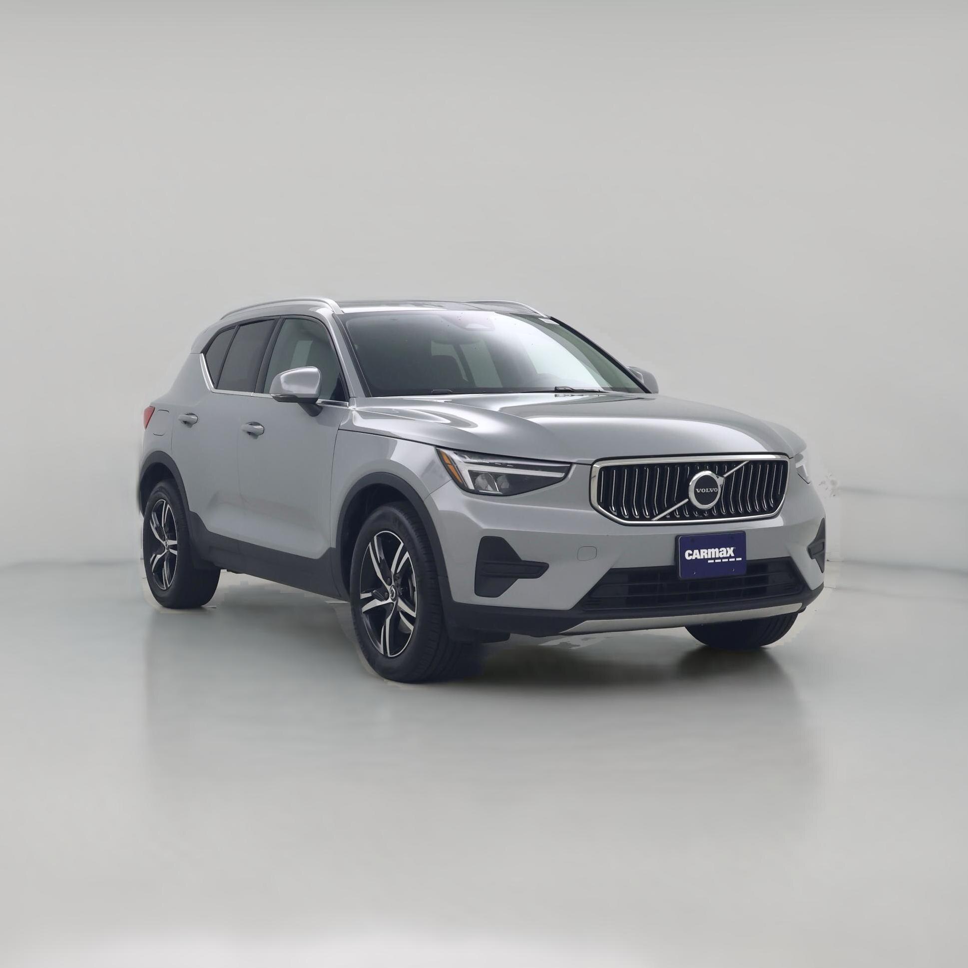 Thumbnail: 2025 Volvo XC40 - 1