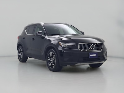 2025 Volvo XC40 B5 Core Bright Theme