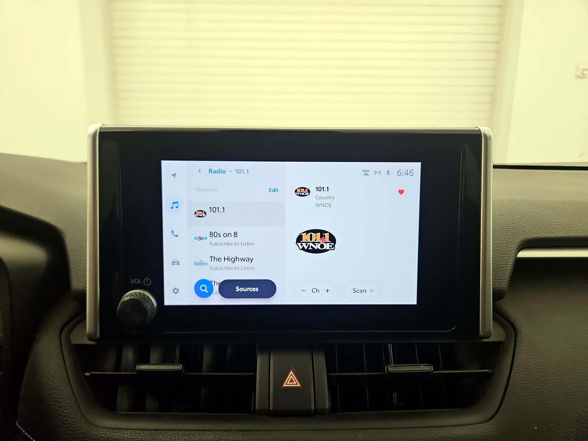 Thumbnail: 2023 Toyota RAV4 - 15