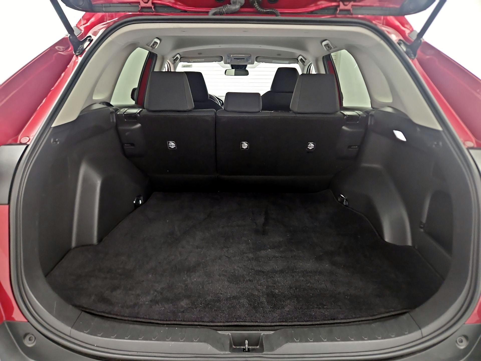 Thumbnail: 2023 Toyota RAV4 - 20