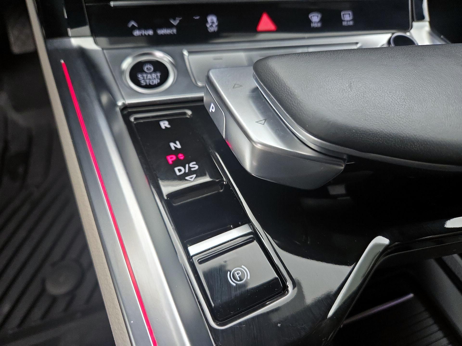 Thumbnail: 2024 Audi Q8 e-tron - 18