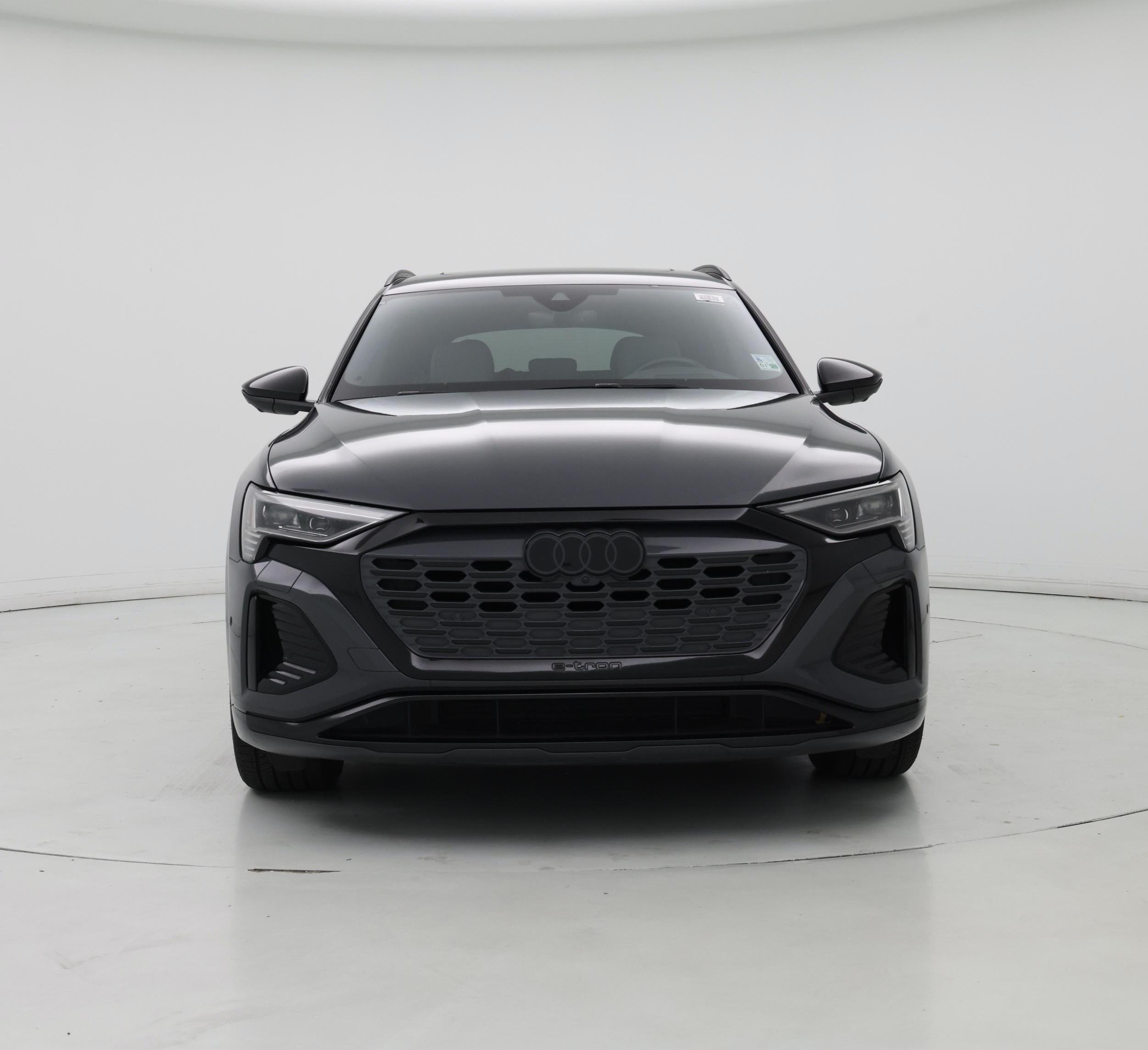 Thumbnail: 2024 Audi Q8 e-tron - 5