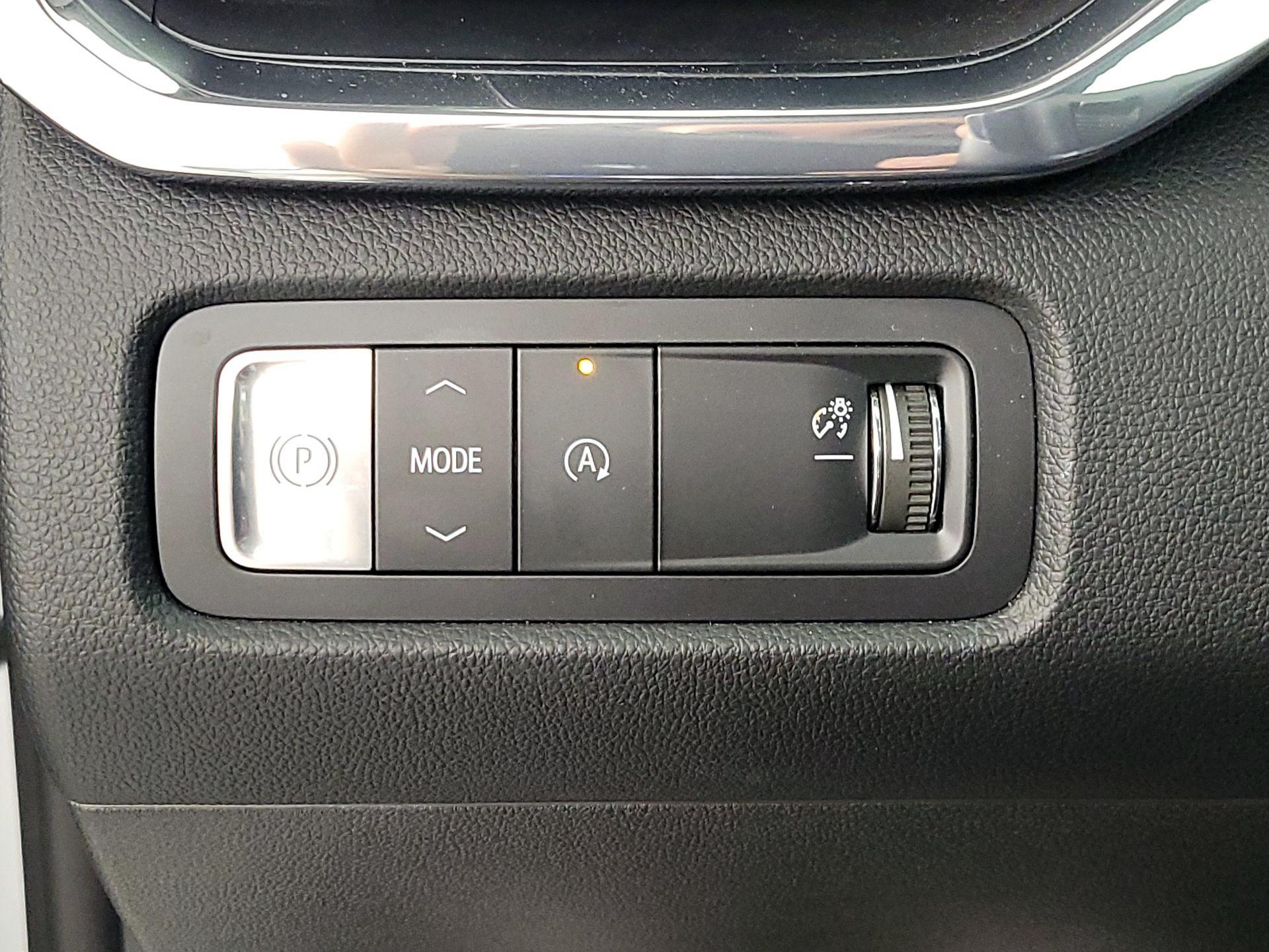 Thumbnail: 2025 GMC Acadia - 13