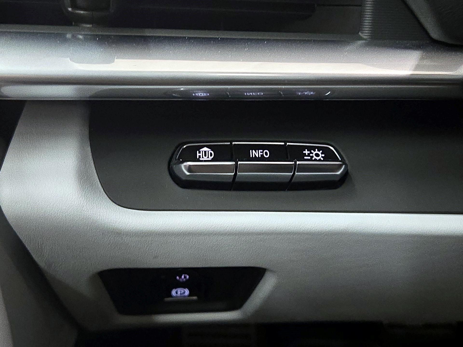 Thumbnail: 2021 Chevrolet Corvette - 11