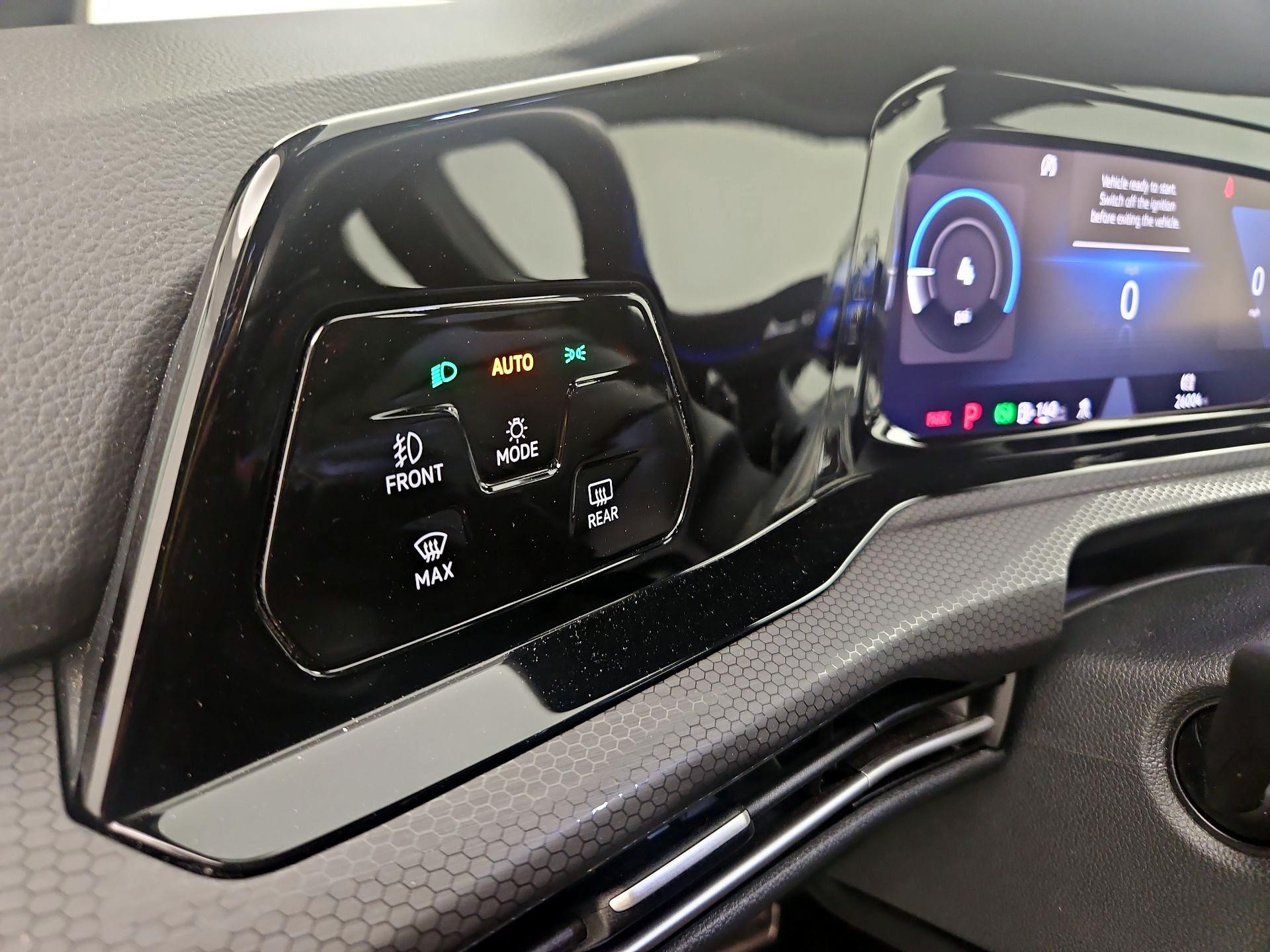 Thumbnail: 2024 Volkswagen Golf - 13