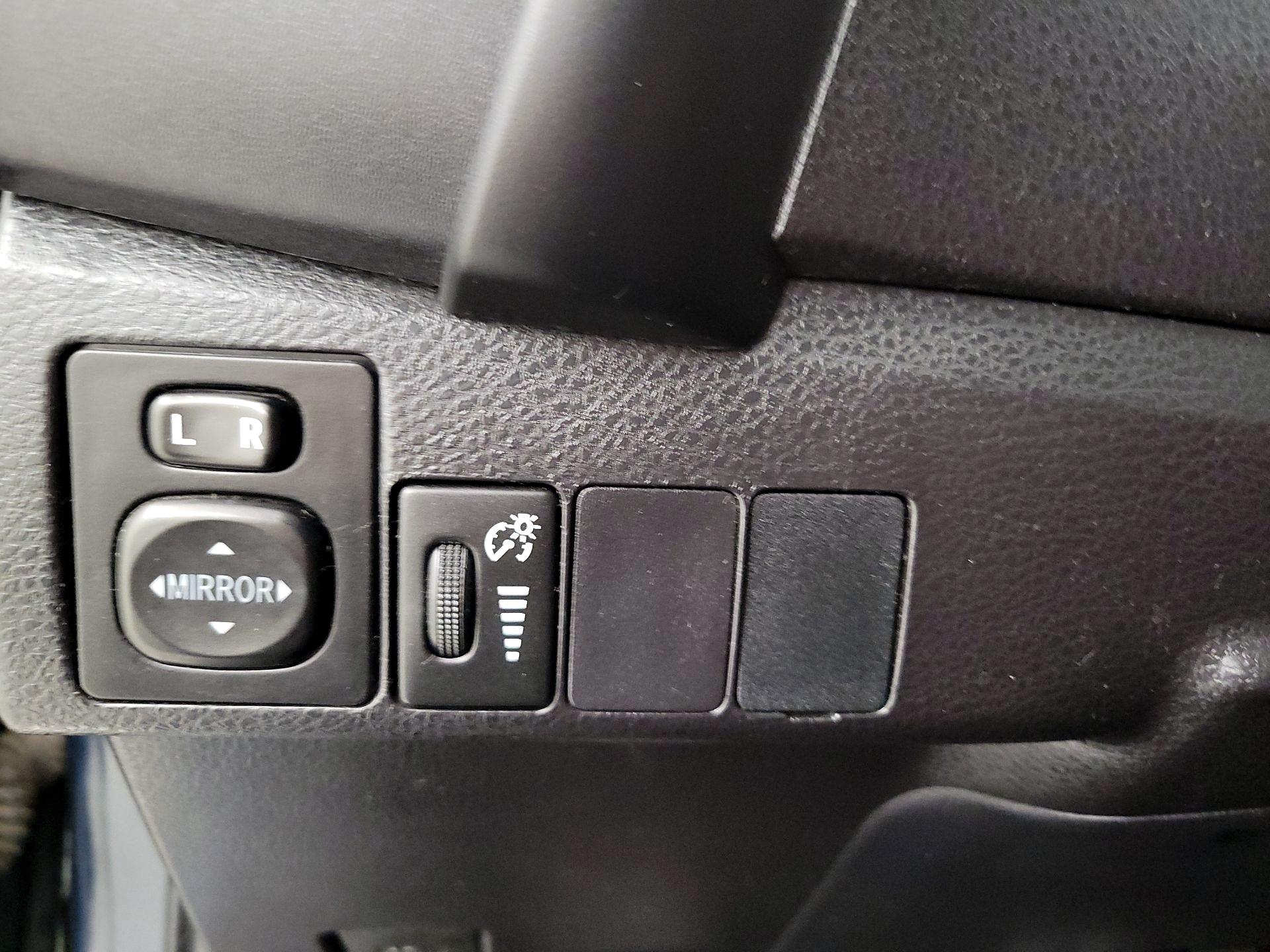 Thumbnail: 2017 Toyota Corolla - 13