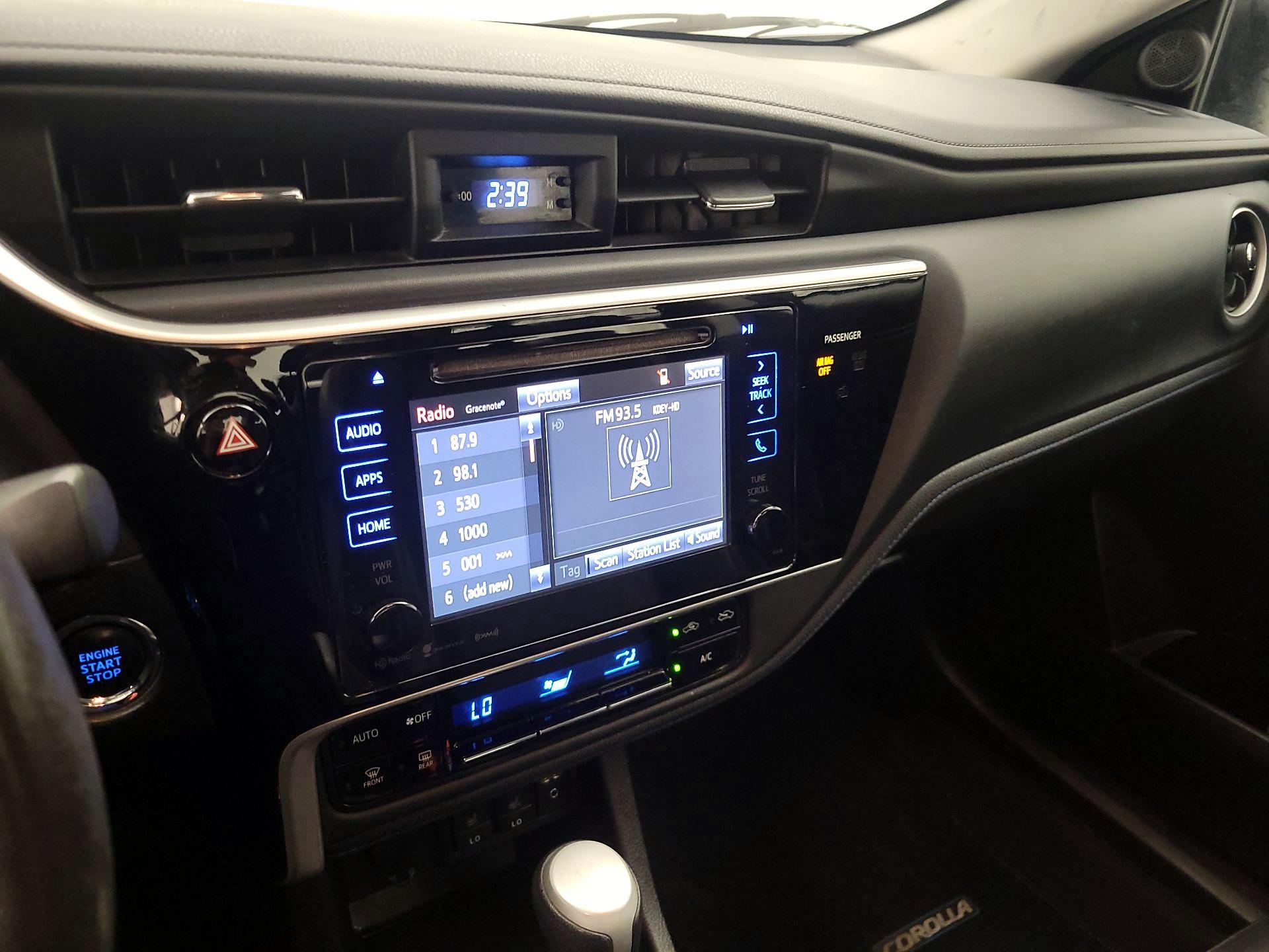 Thumbnail: 2017 Toyota Corolla - 15