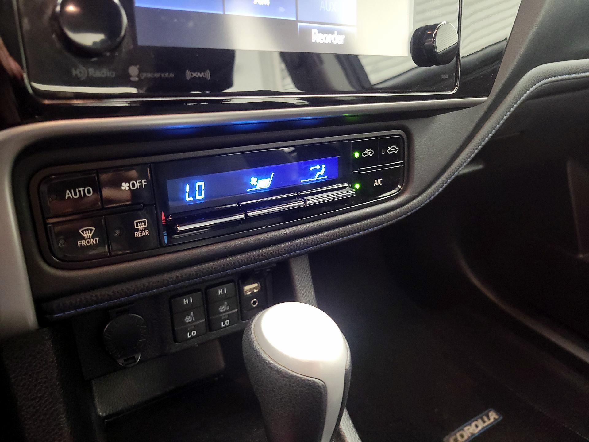 Thumbnail: 2017 Toyota Corolla - 16