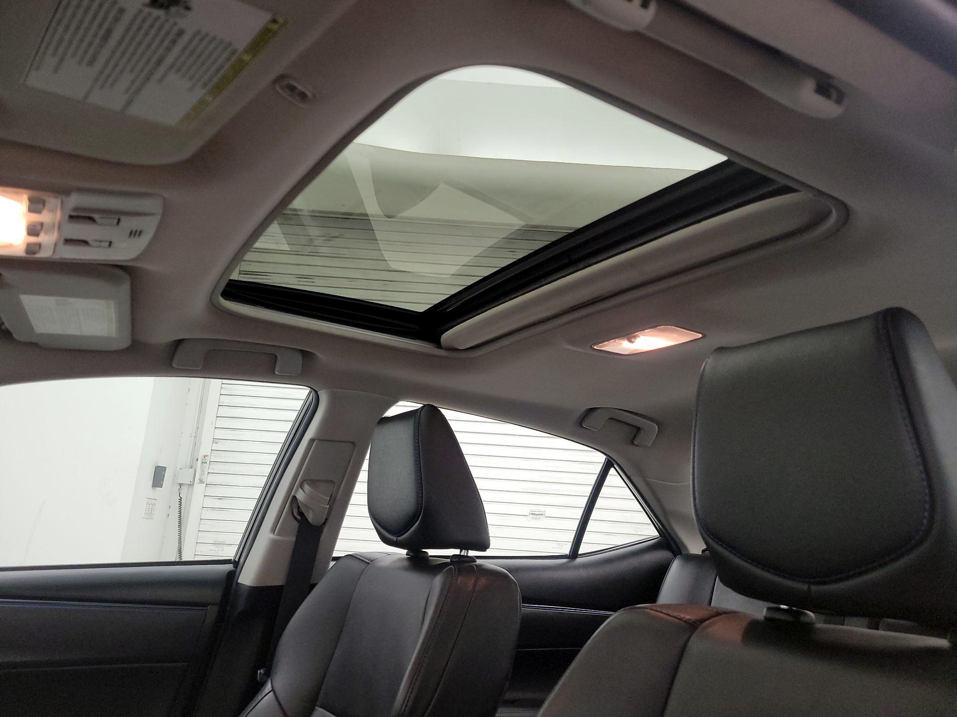 Thumbnail: 2017 Toyota Corolla - 19