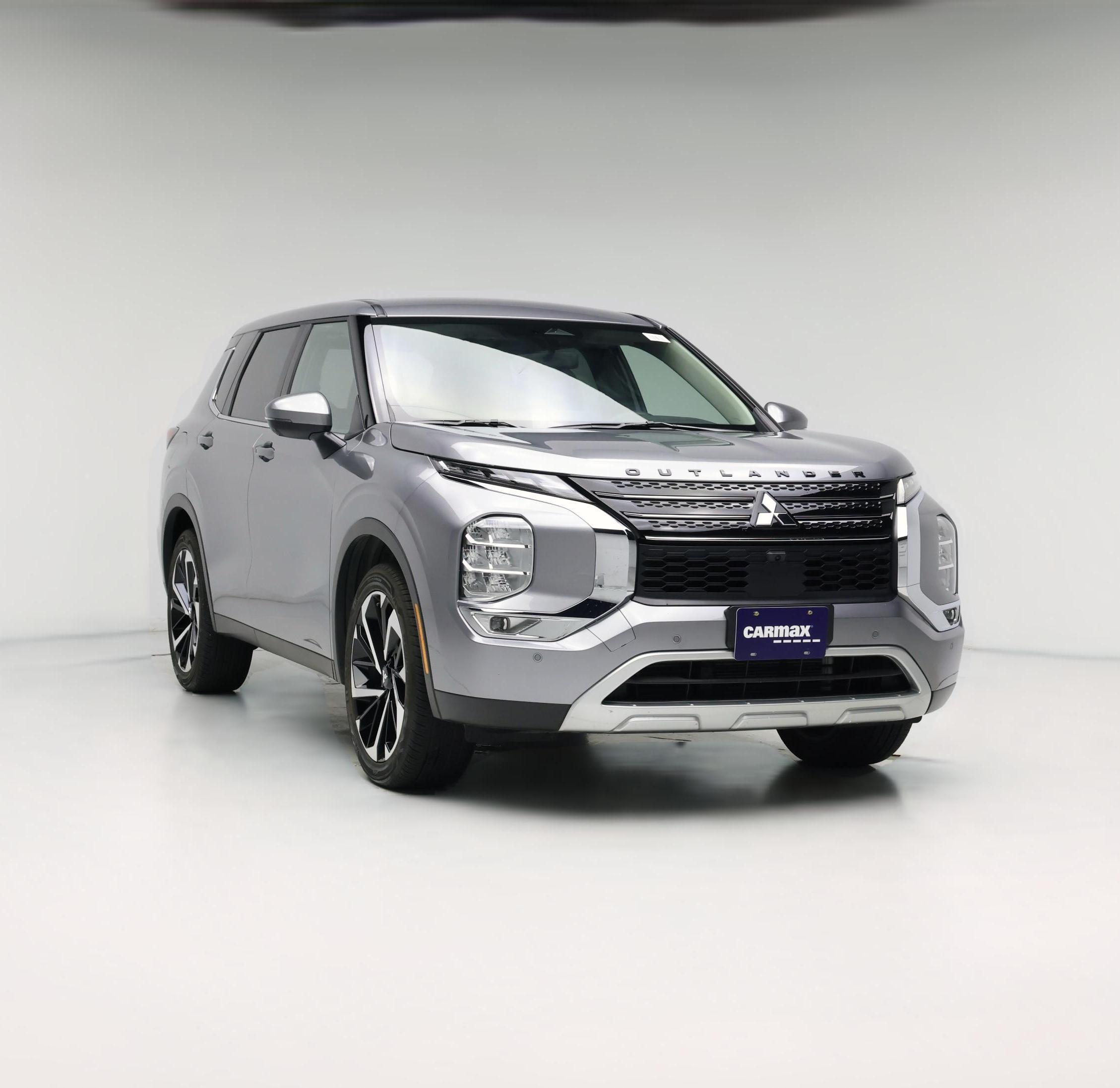 Thumbnail: 2022 Mitsubishi Outlander - 1