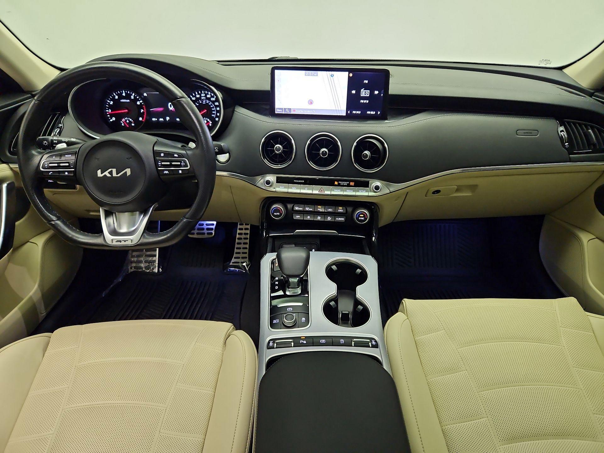 Thumbnail: 2023 Kia Stinger - 9