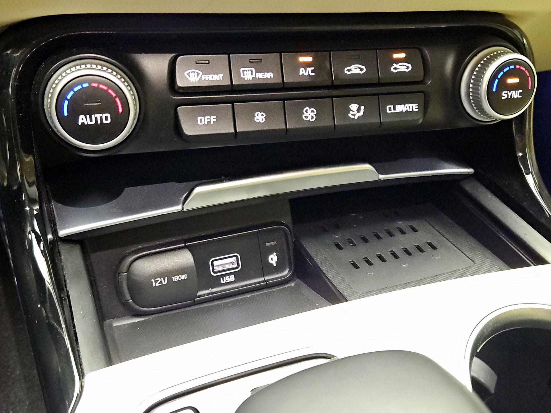 Thumbnail: 2023 Kia Stinger - 17