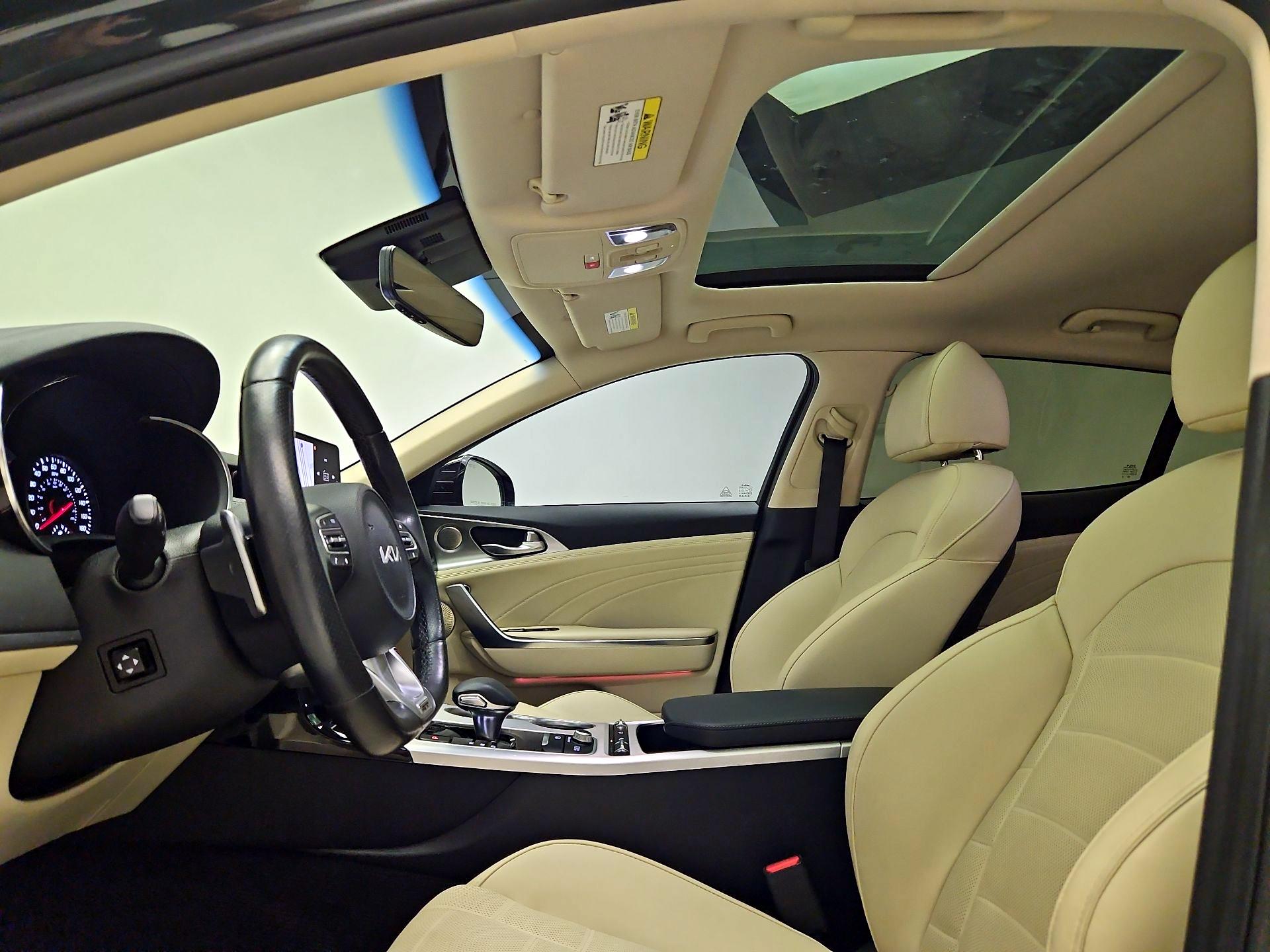 Thumbnail: 2023 Kia Stinger - 20