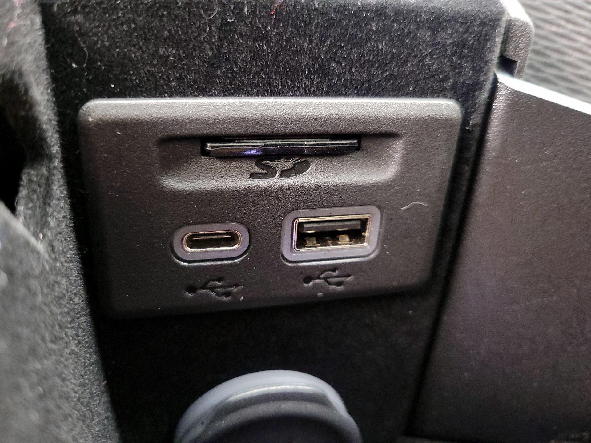 Thumbnail: 2023 Cadillac CT5 - 19