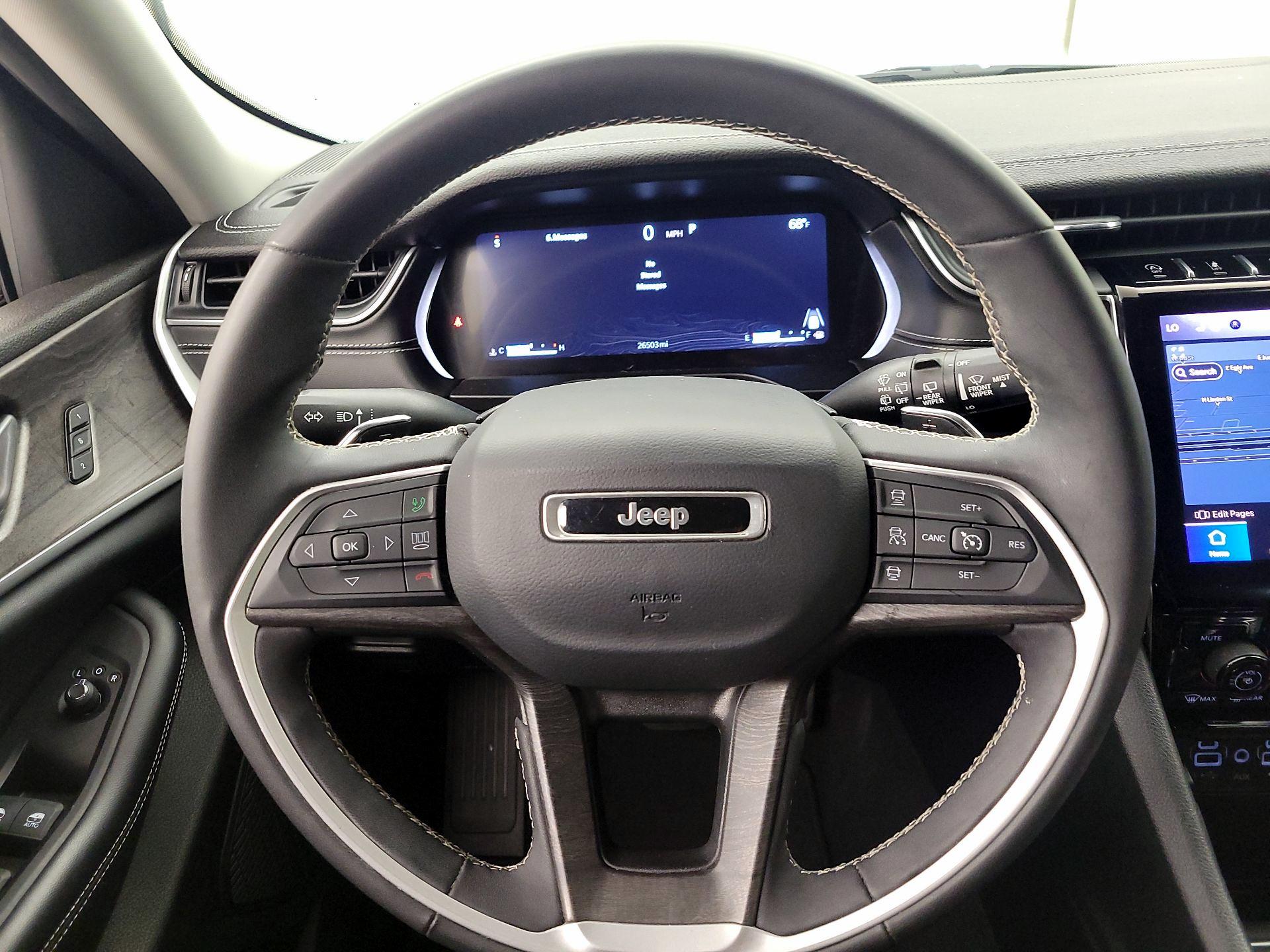 Thumbnail: 2023 Jeep Grand Cherokee - 10